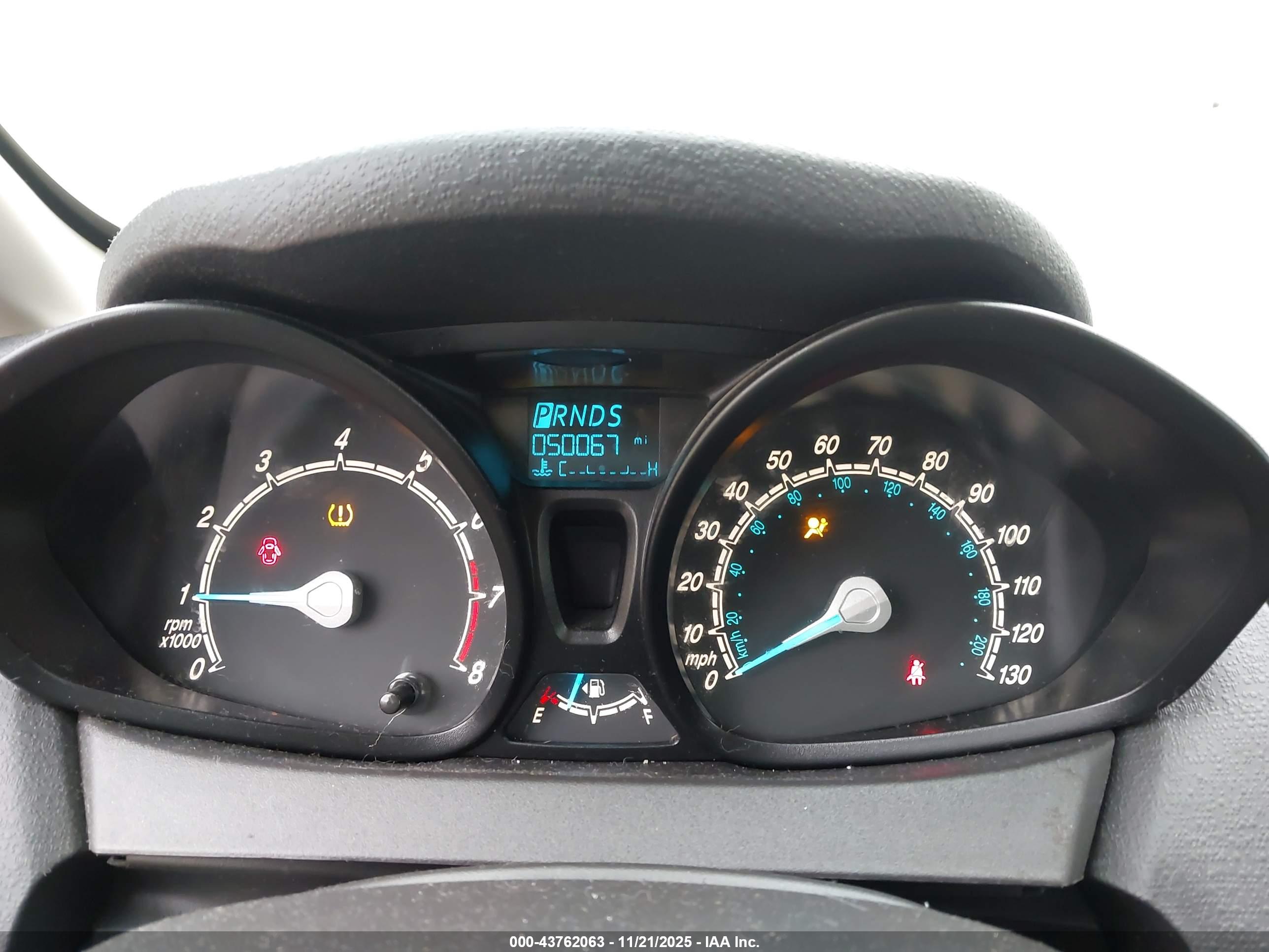 FORD FIESTA image 7