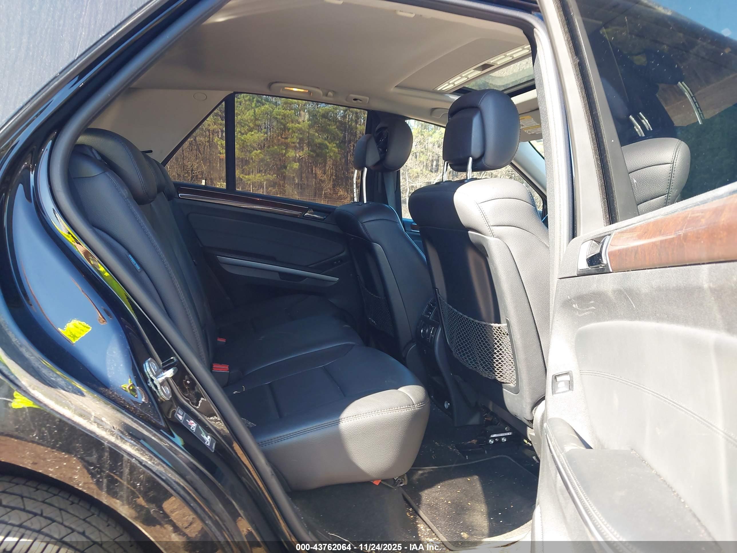 MERCEDES-BENZ ML image 8