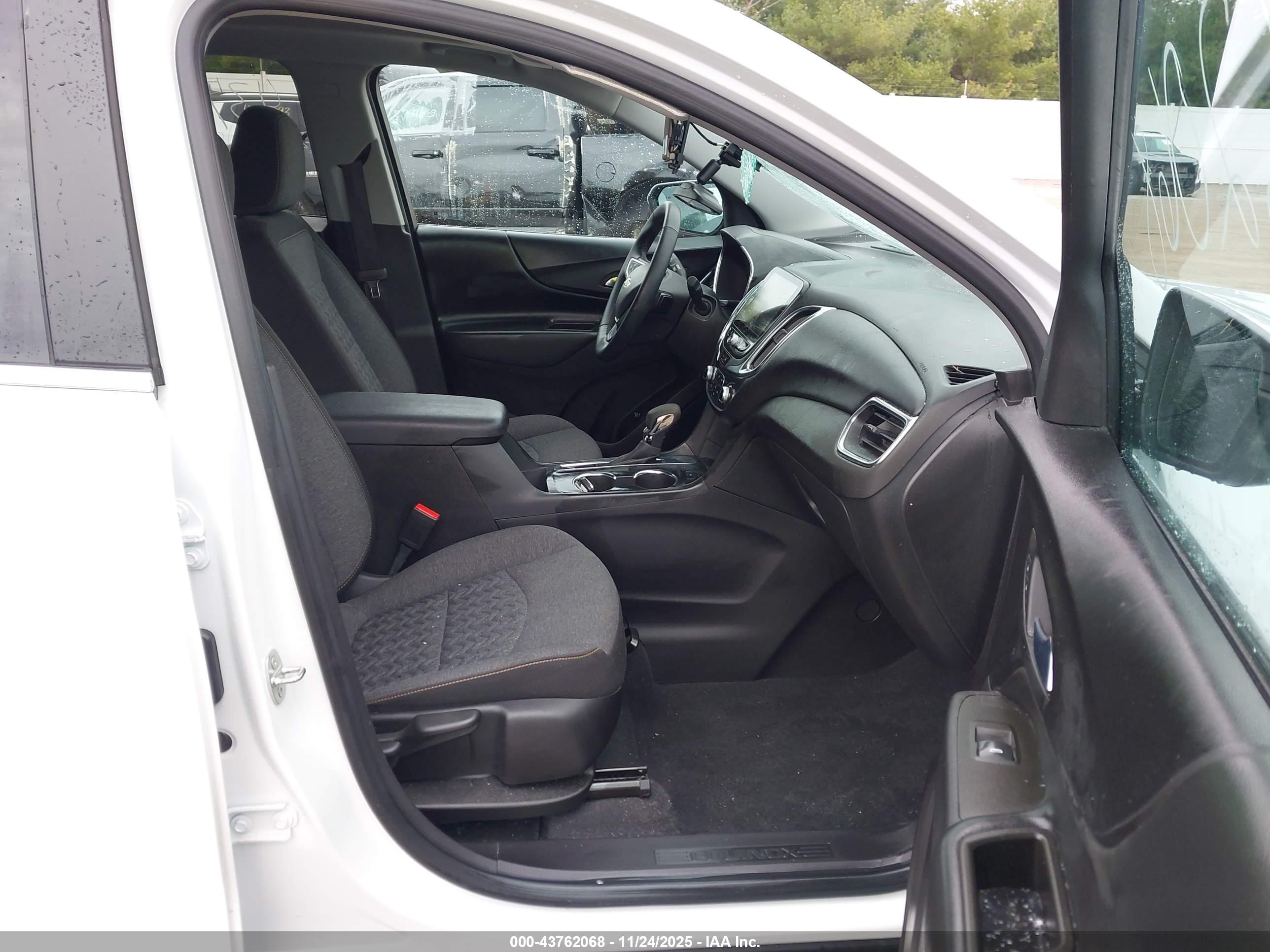 CHEVROLET EQUINOX image 5