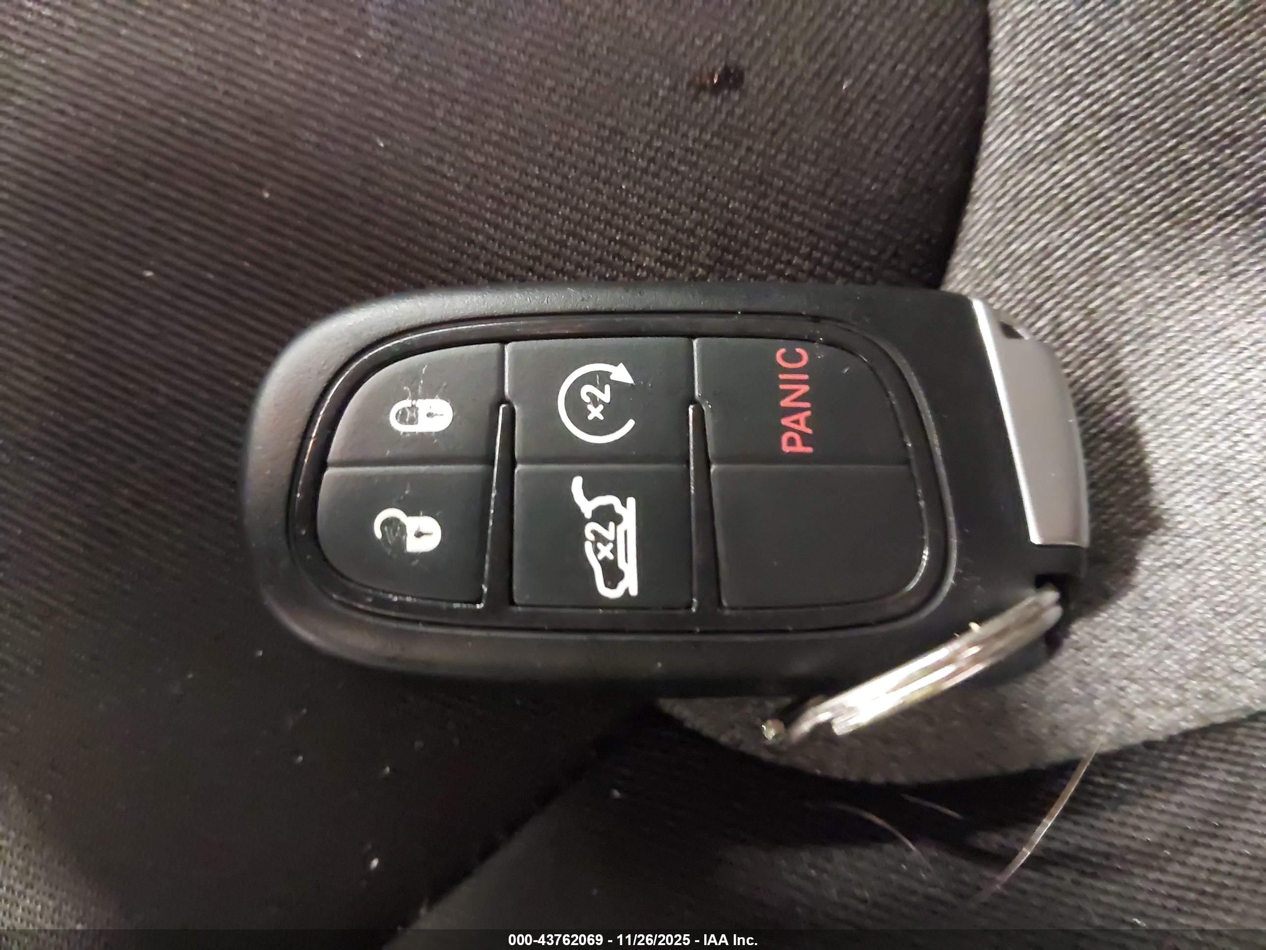JEEP CHEROKEE image 11