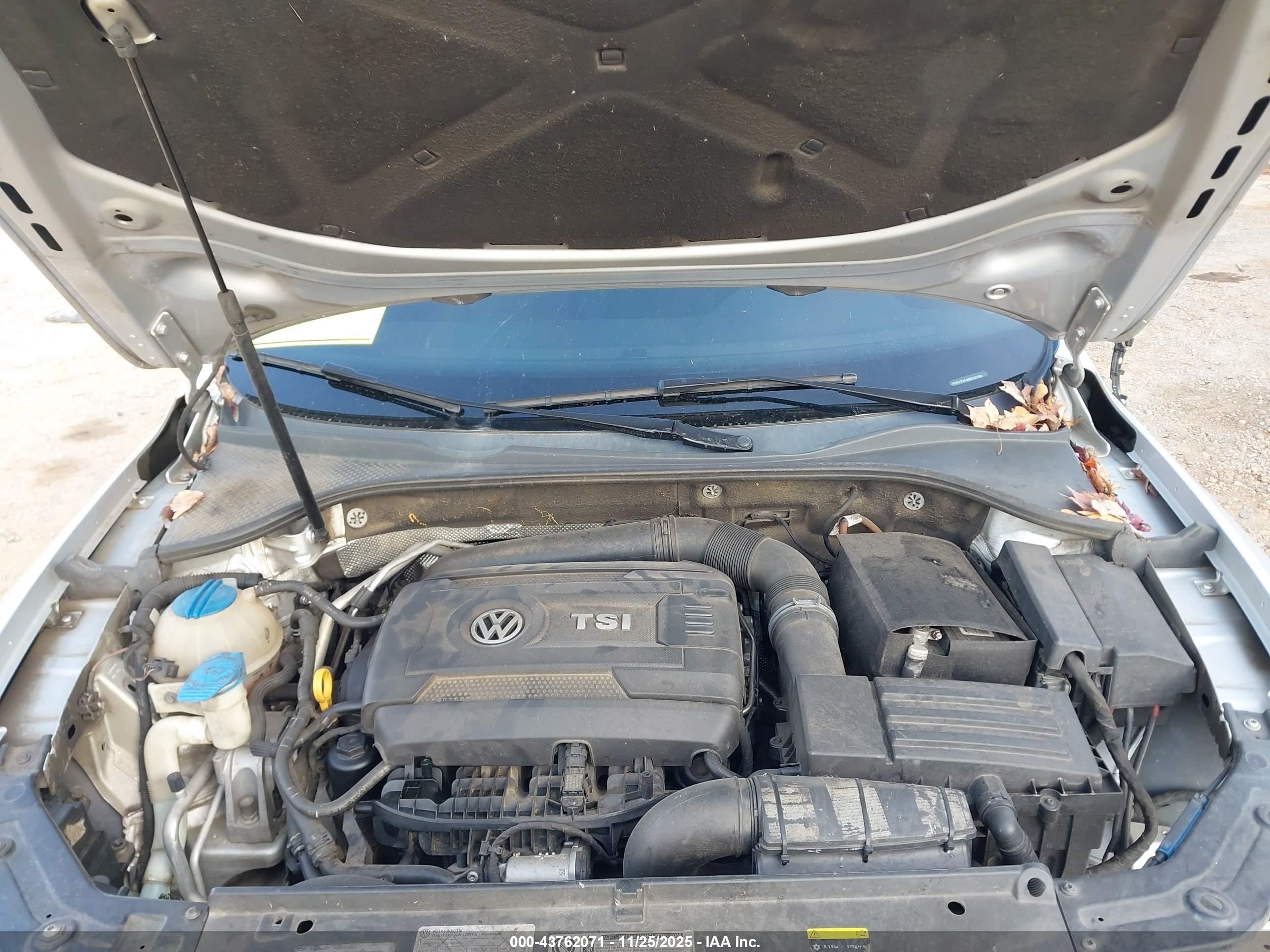 VOLKSWAGEN PASSAT image 10