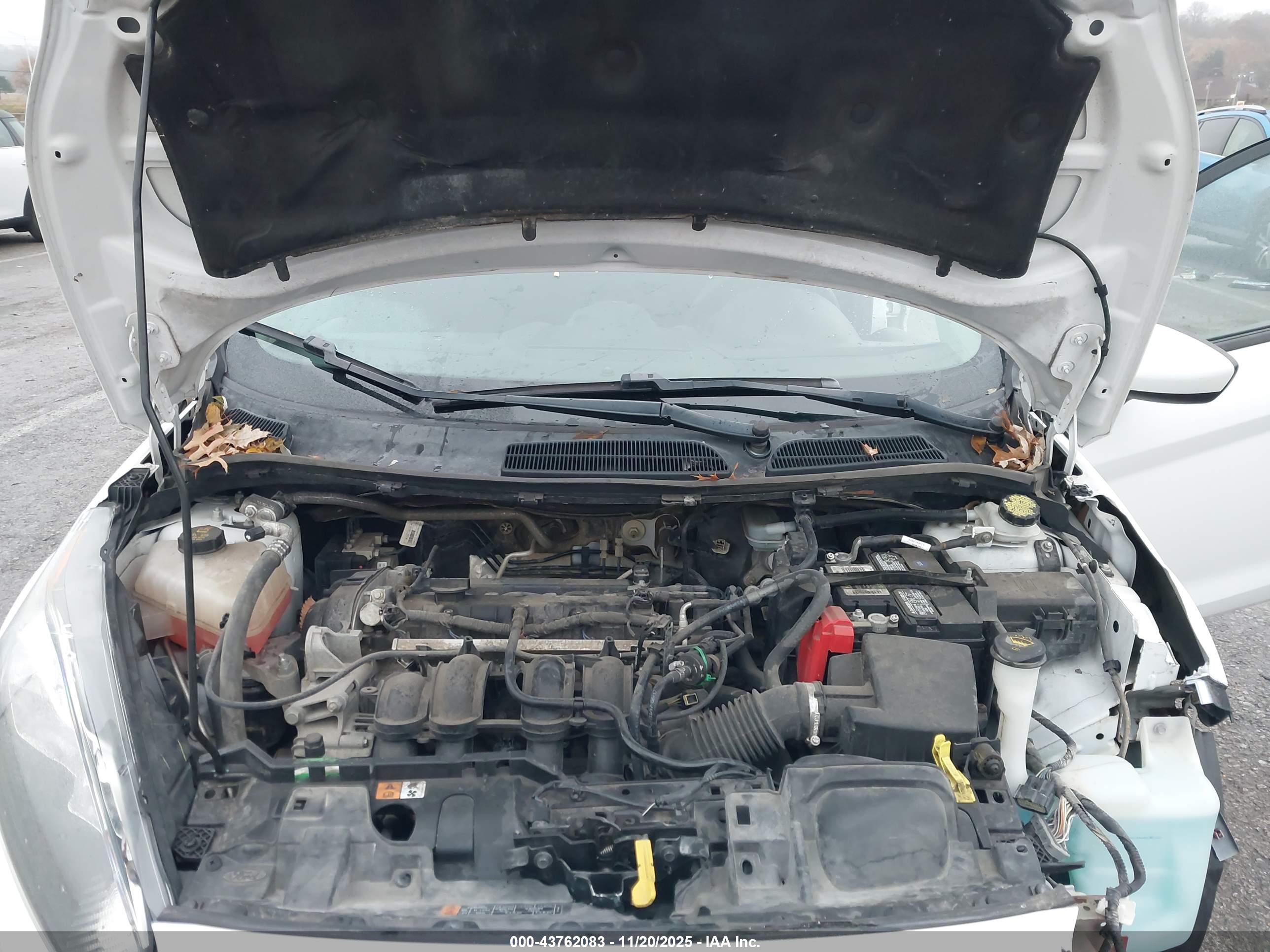 FORD FIESTA image 10