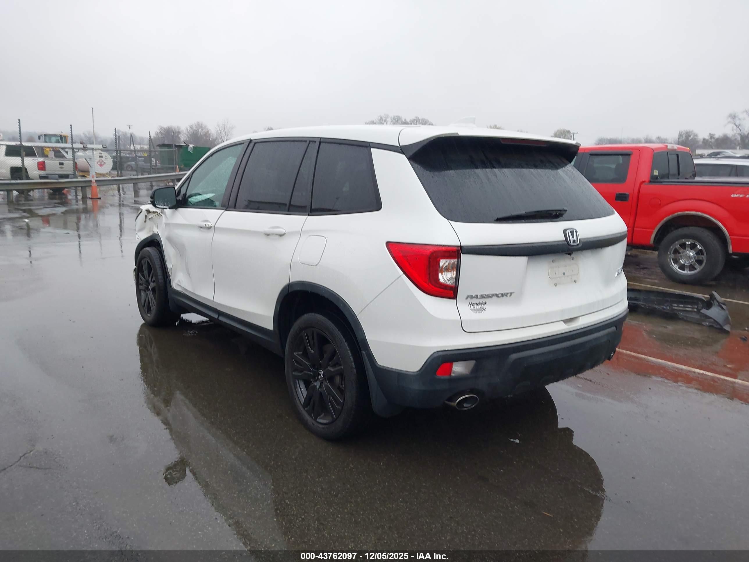 HONDA PASSPORT image 3
