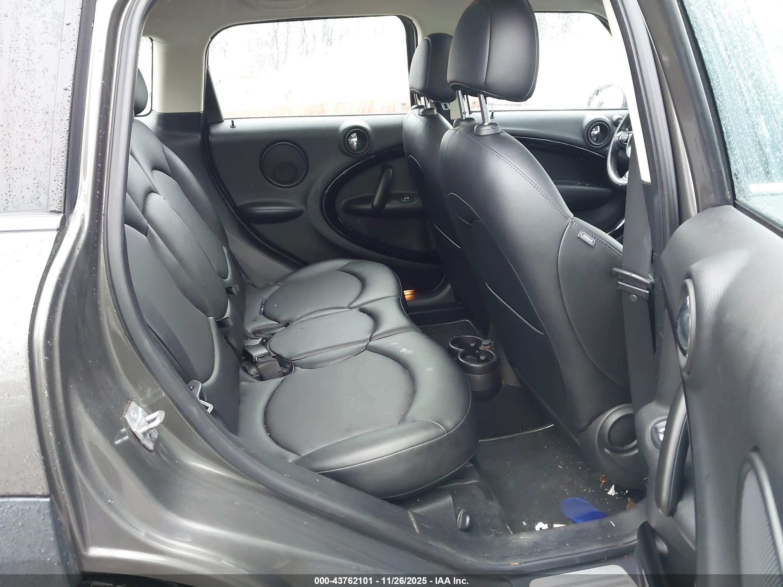 MINI COUNTRYMAN image 8
