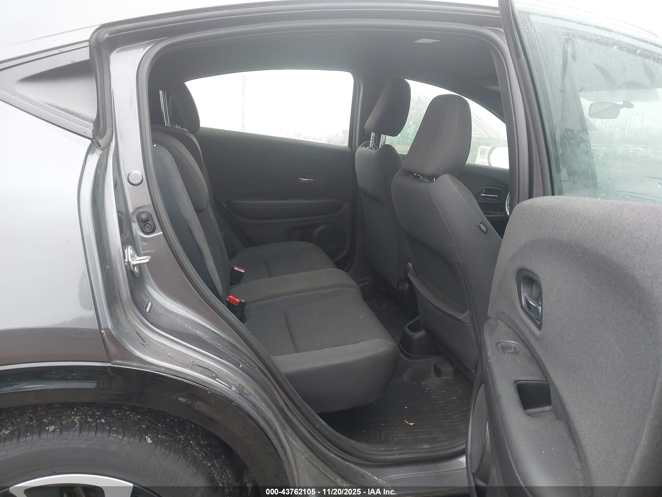 HONDA HR-V image 8