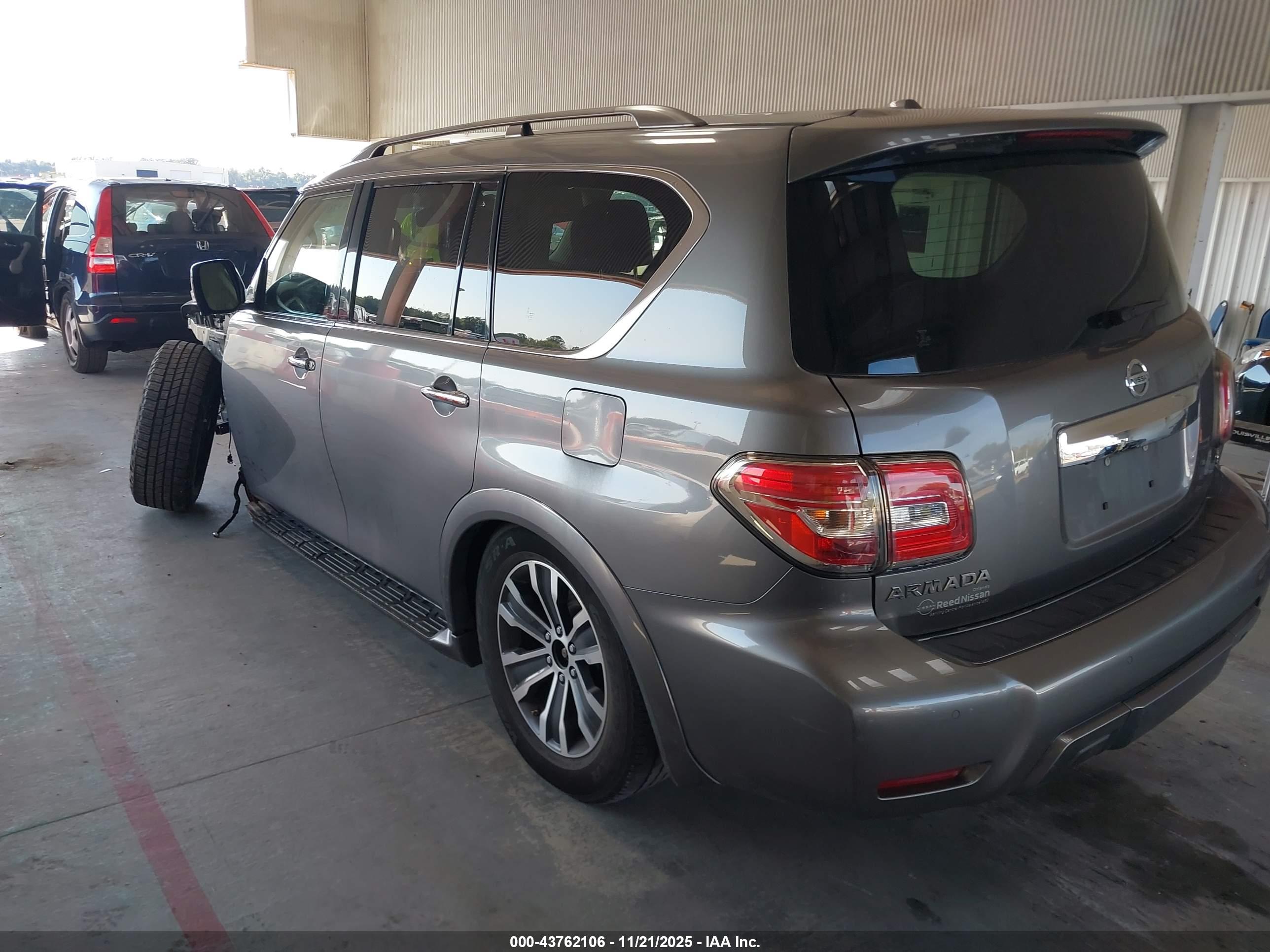 NISSAN ARMADA image 3