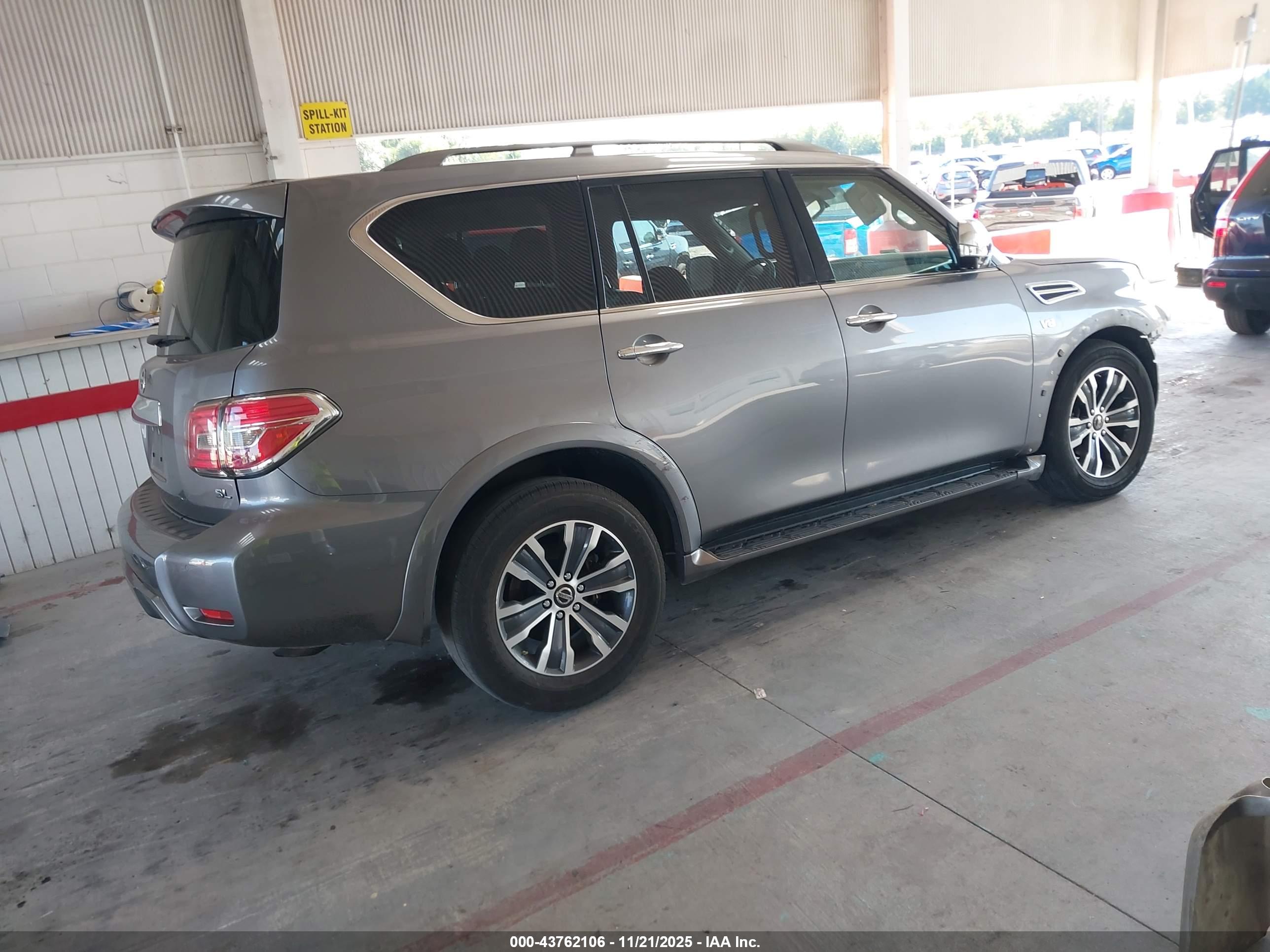 NISSAN ARMADA image 4