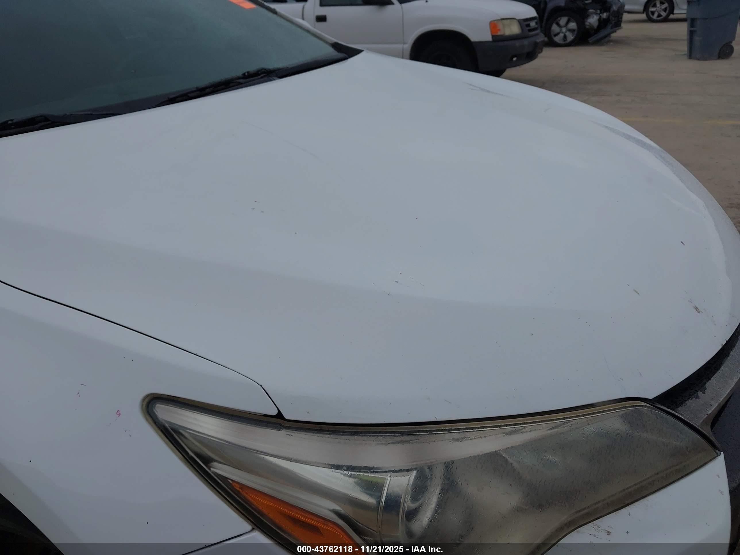 TOYOTA CAMRY image 6