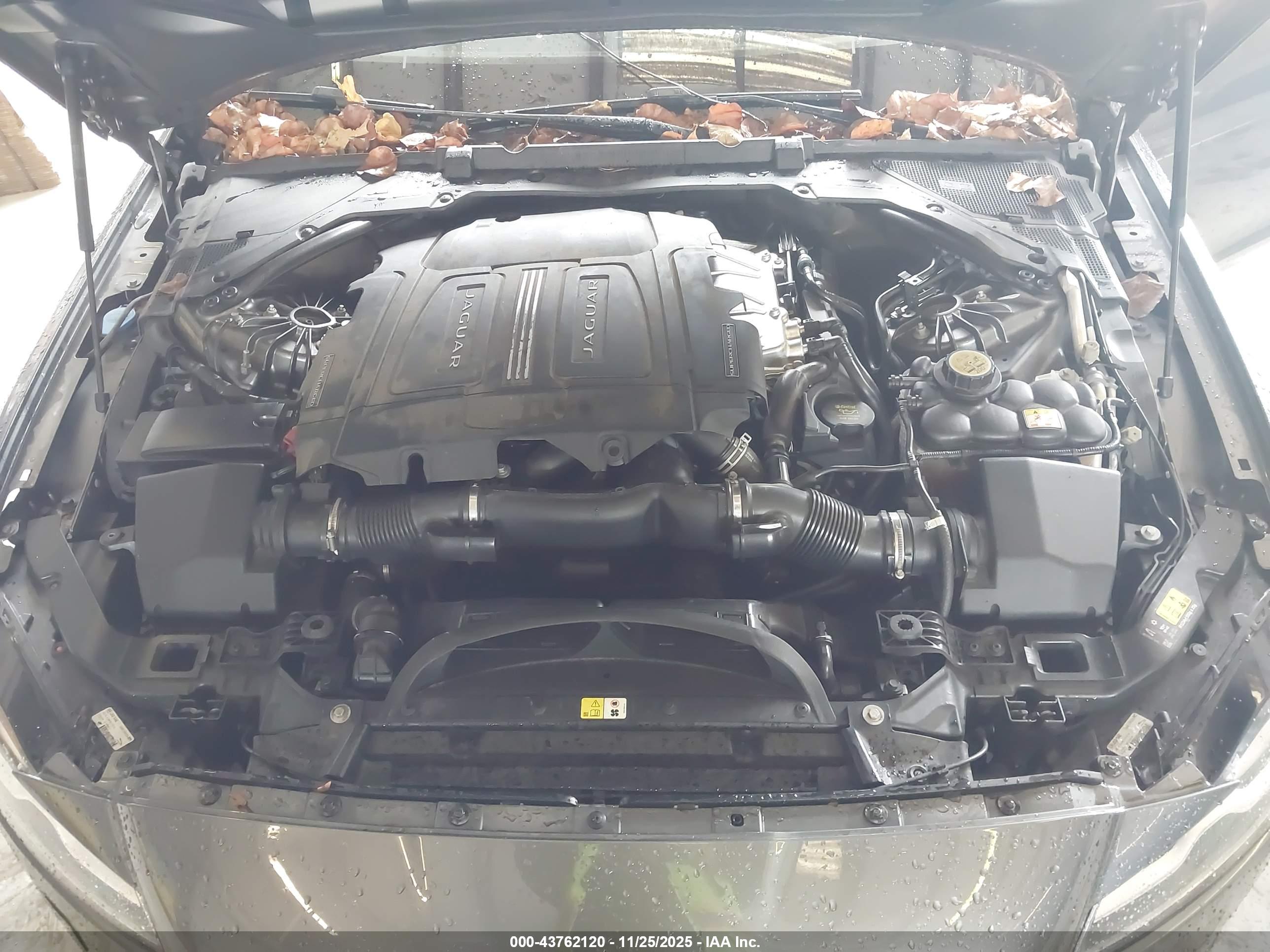 JAGUAR XF image 10