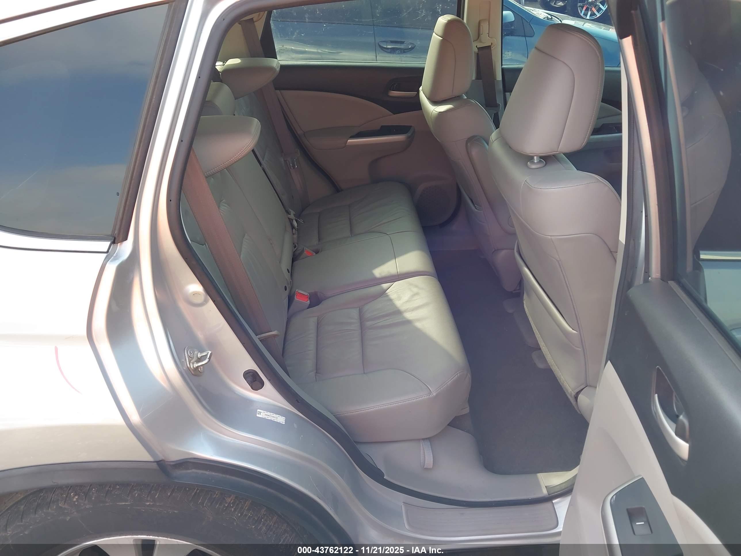 HONDA CR-V image 8