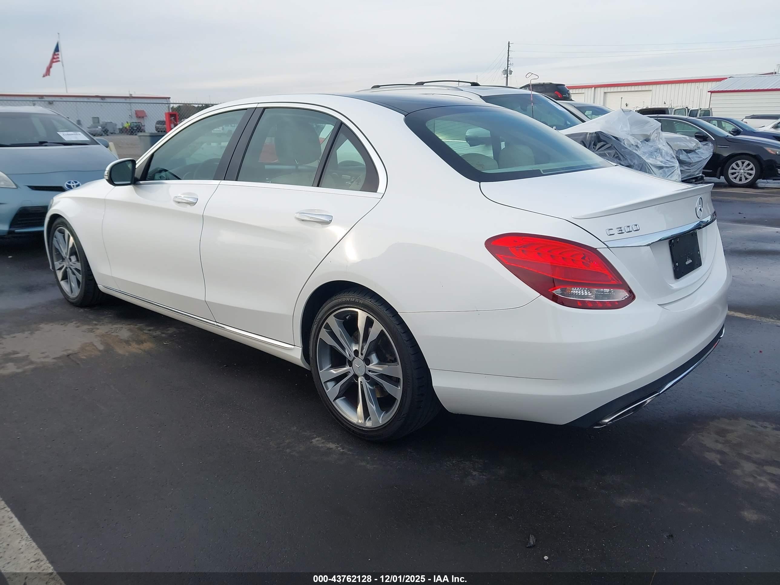 MERCEDES-BENZ C image 3