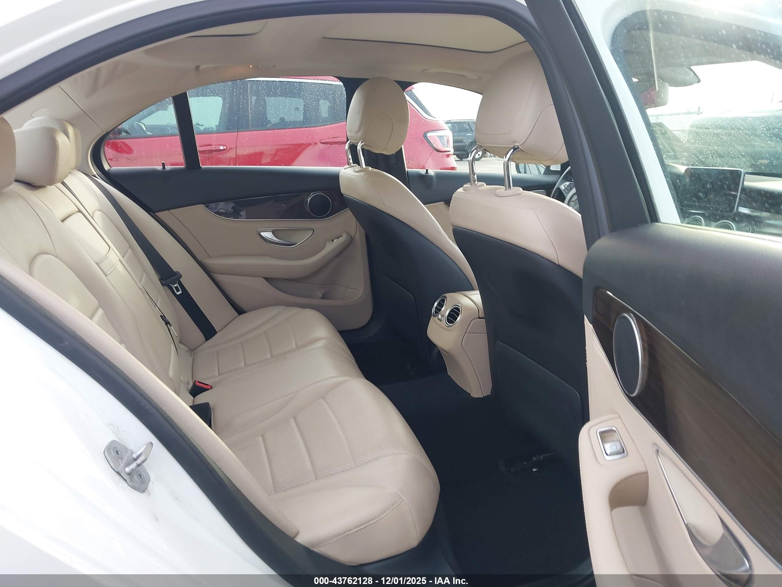 MERCEDES-BENZ C image 8