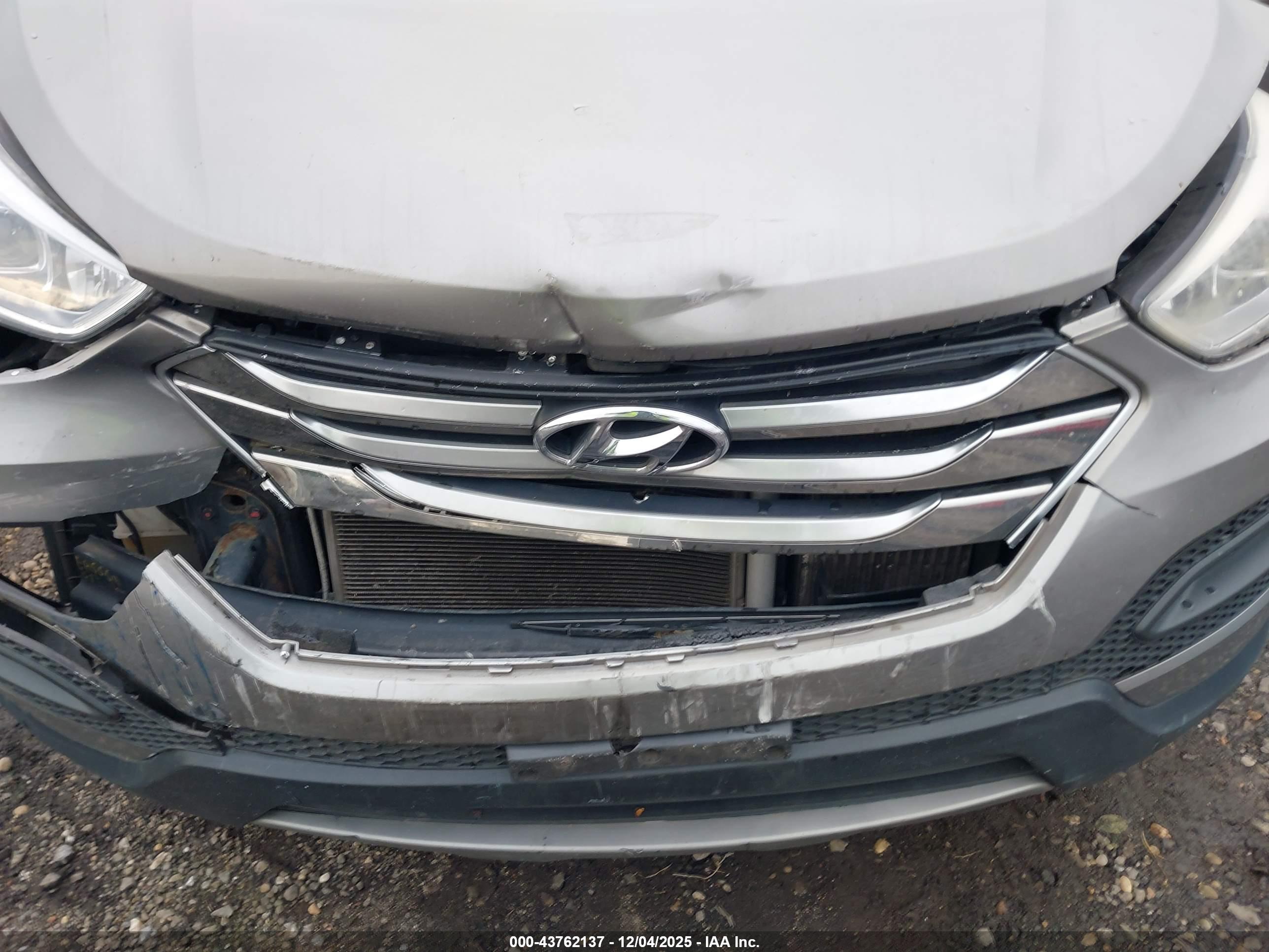 HYUNDAI SANTA image 10