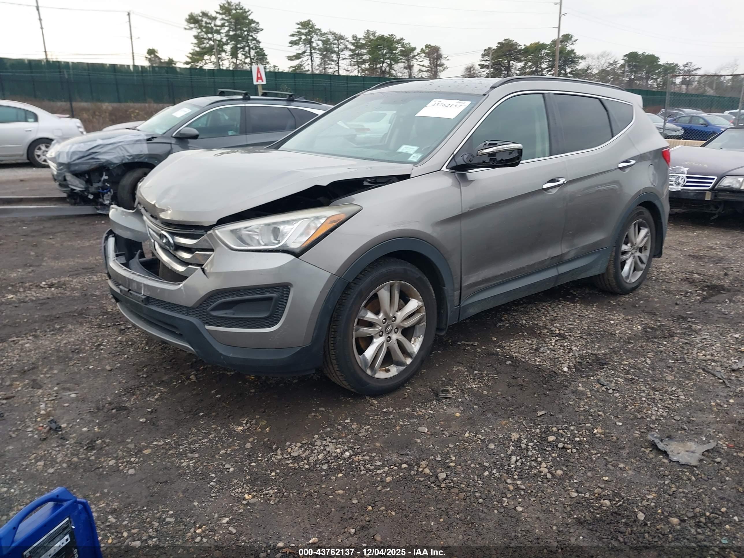 HYUNDAI SANTA image 2
