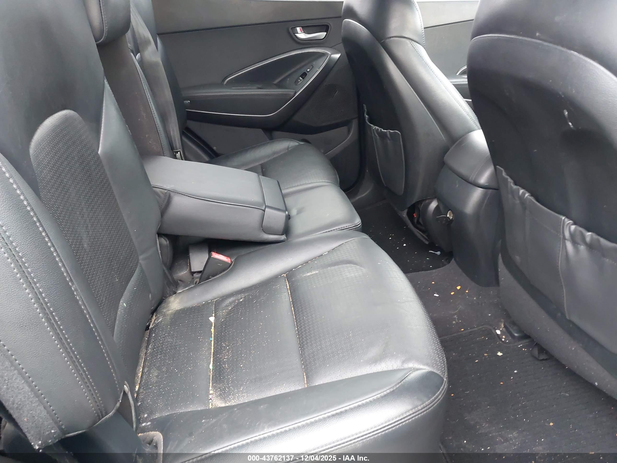 HYUNDAI SANTA image 8