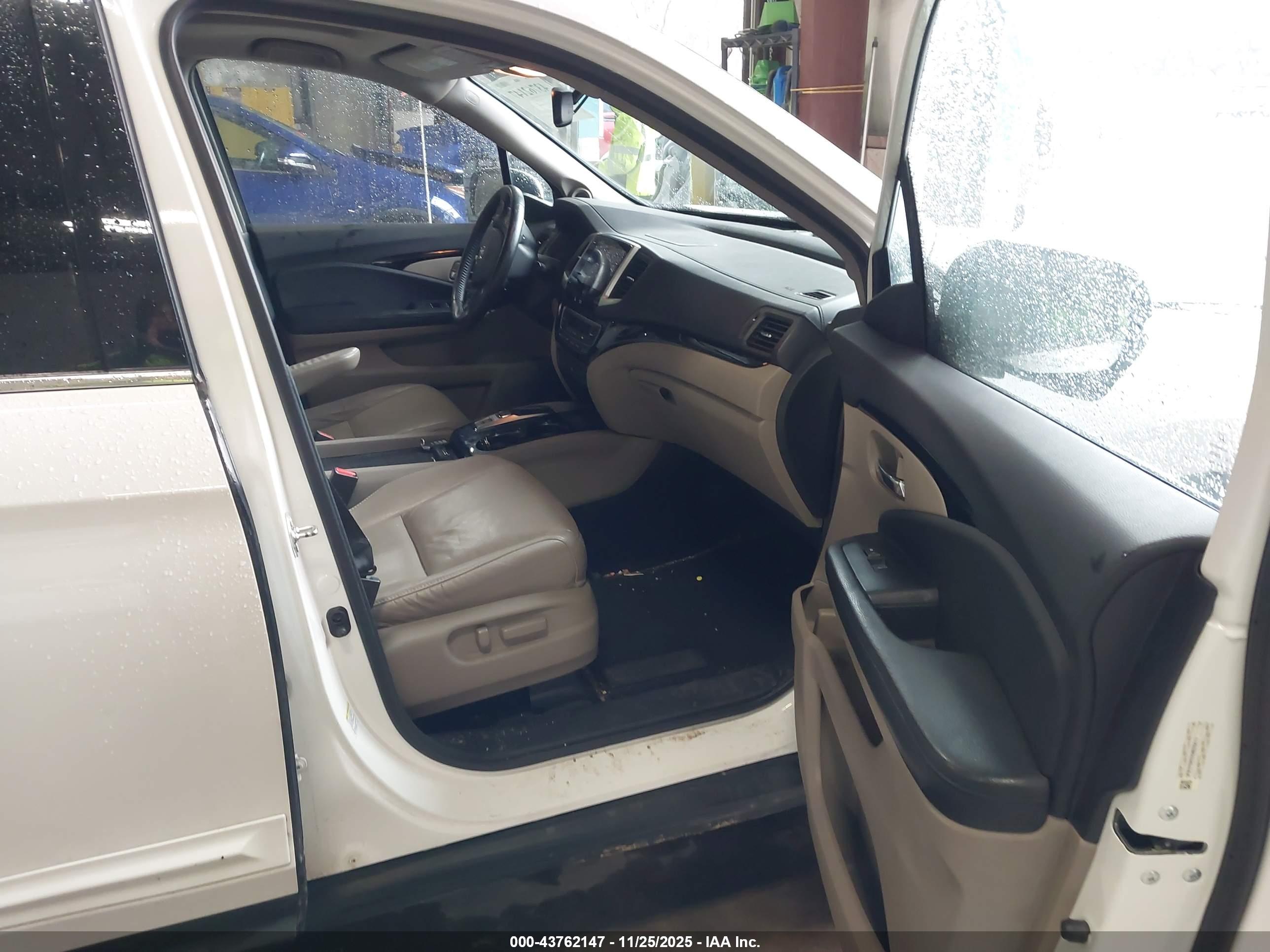 HONDA PILOT image 5