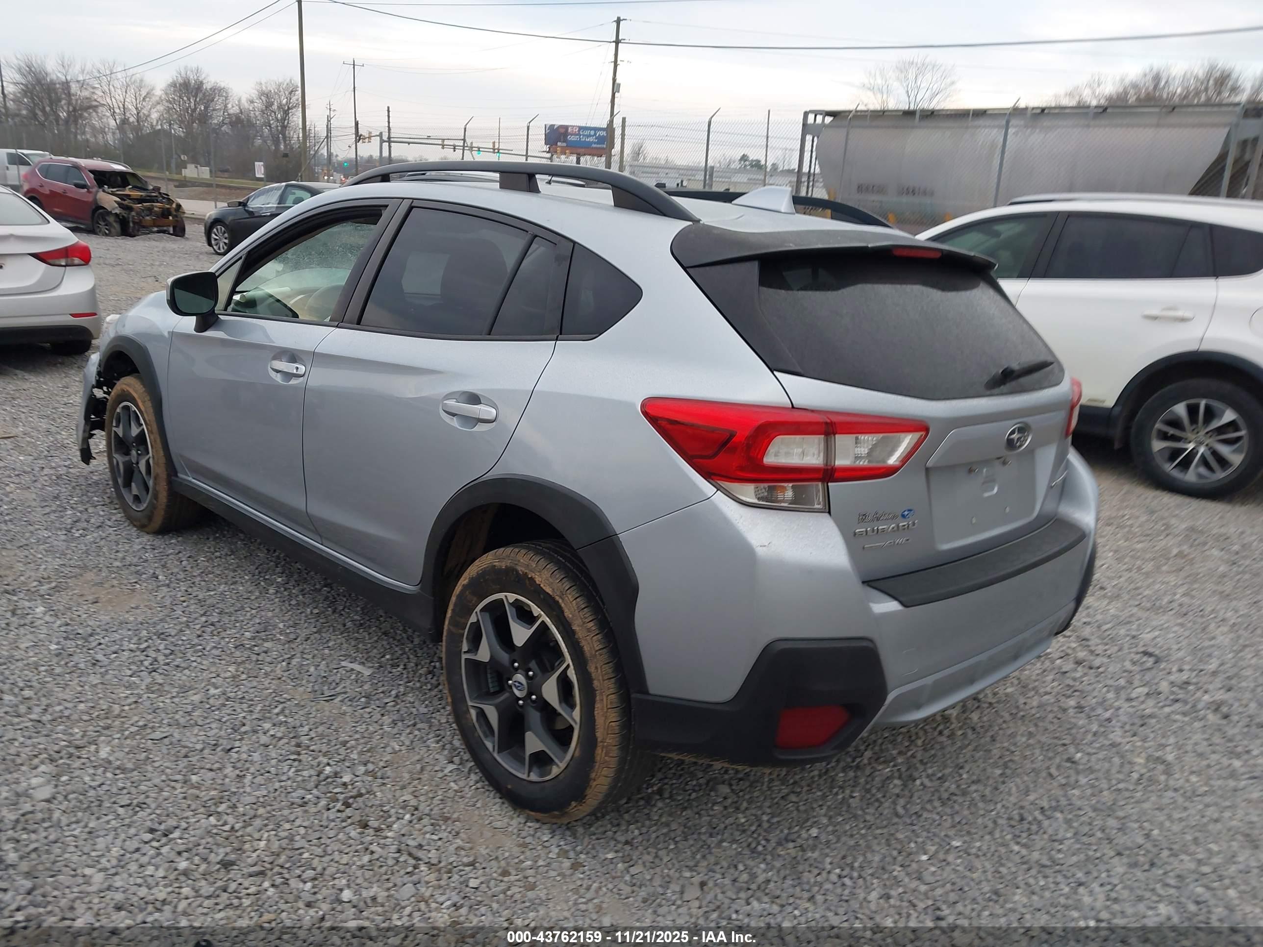 SUBARU CROSSTREK image 3