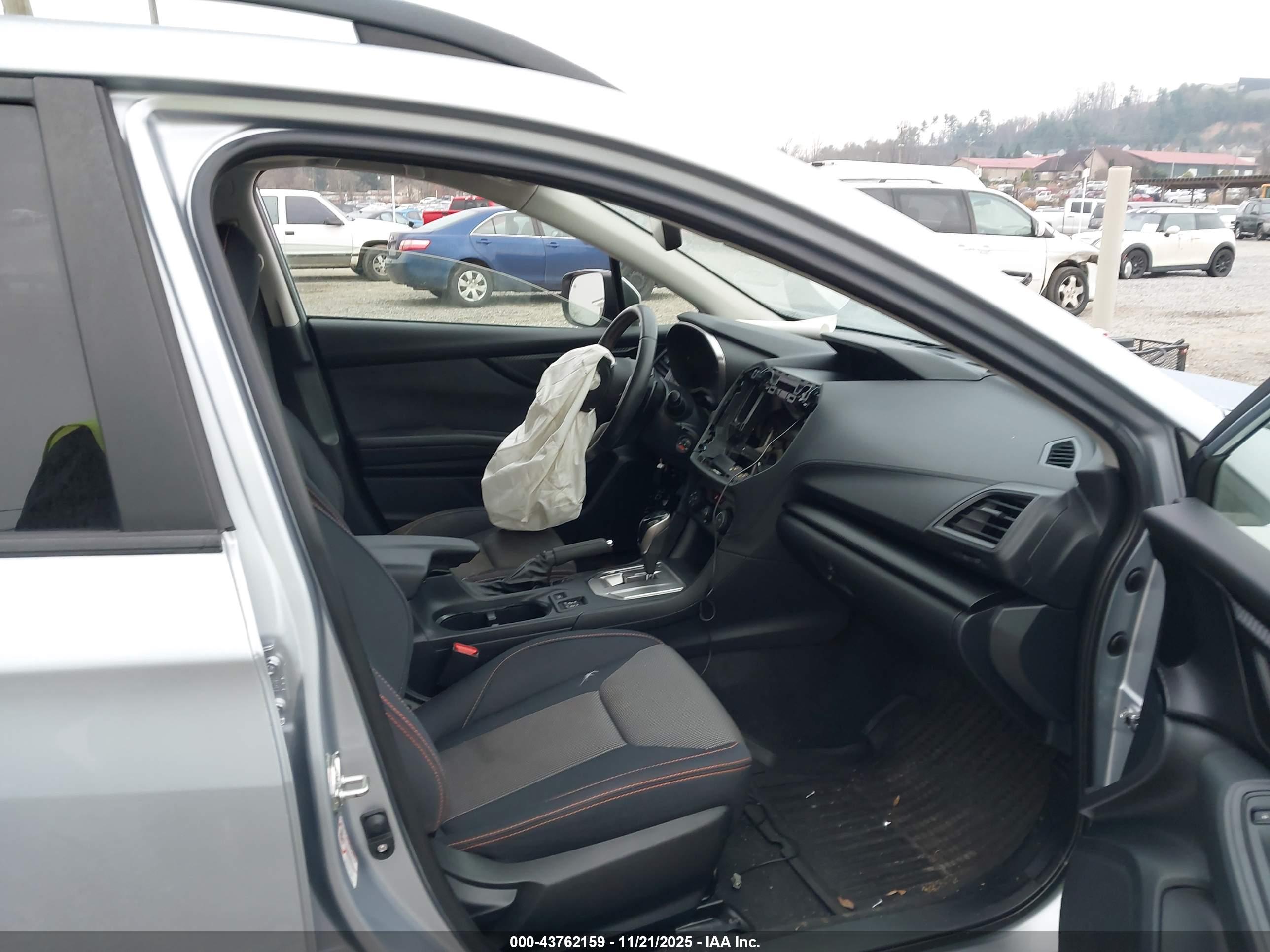 SUBARU CROSSTREK image 5