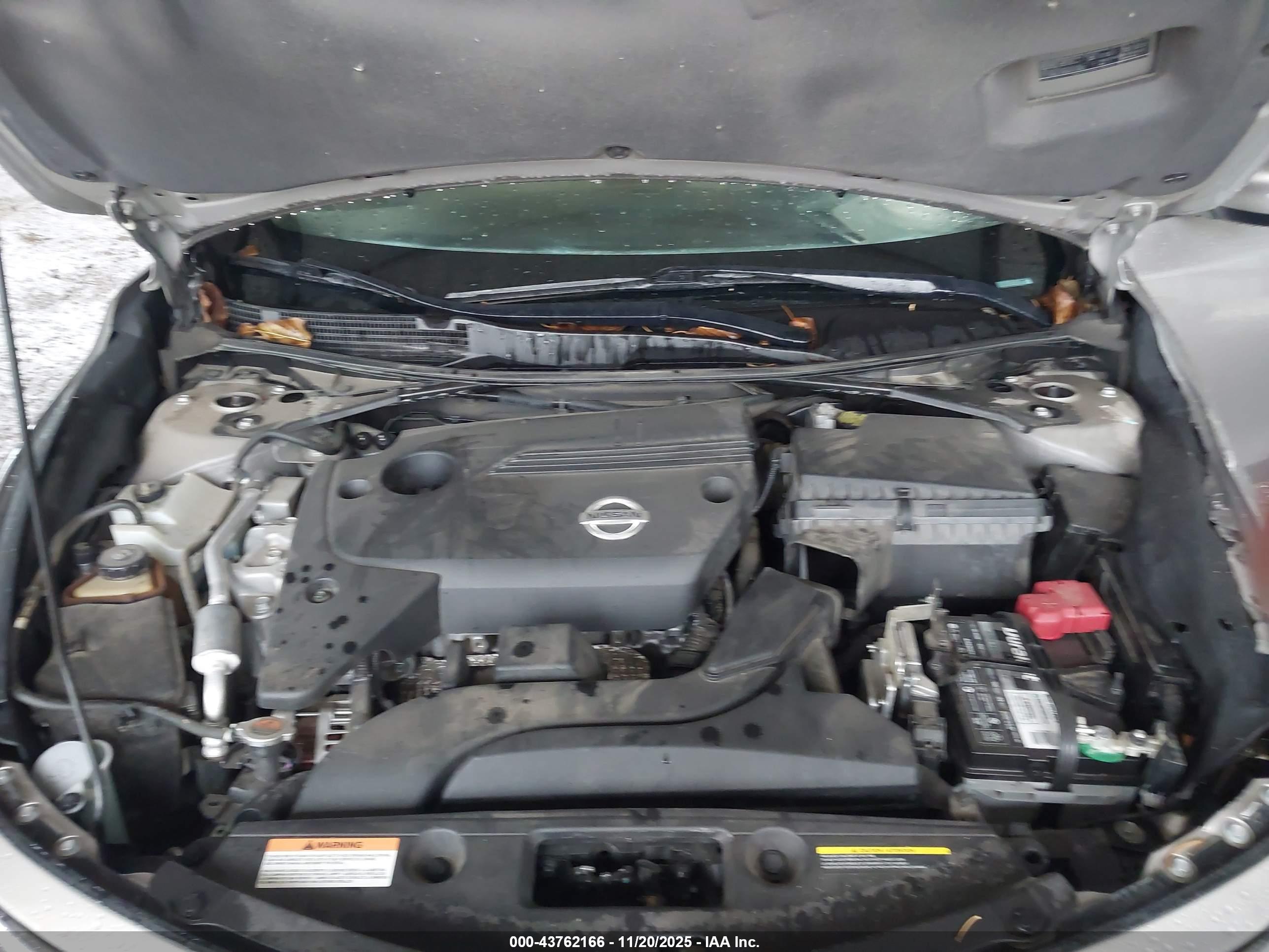 NISSAN ALTIMA image 10