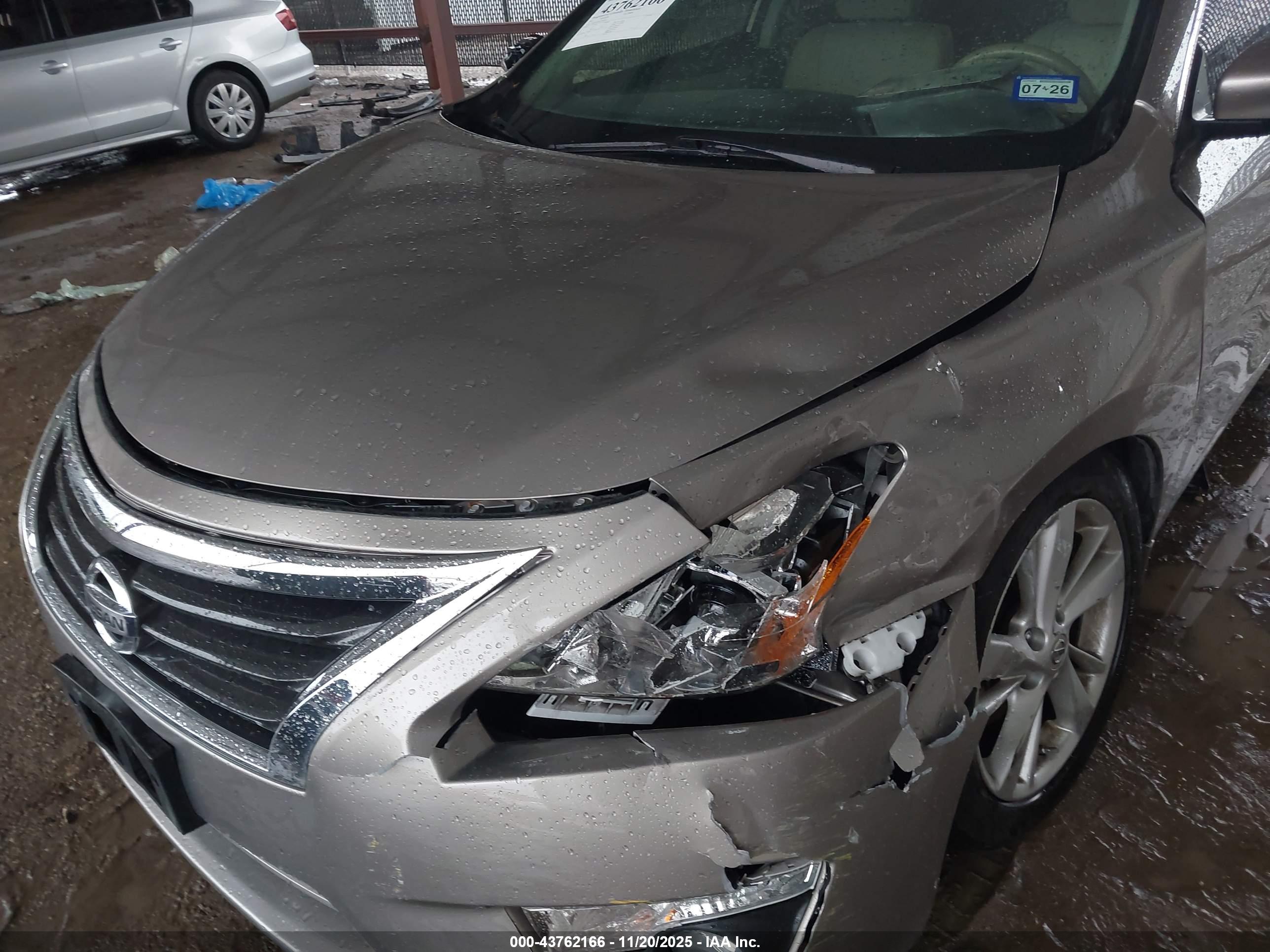NISSAN ALTIMA image 6