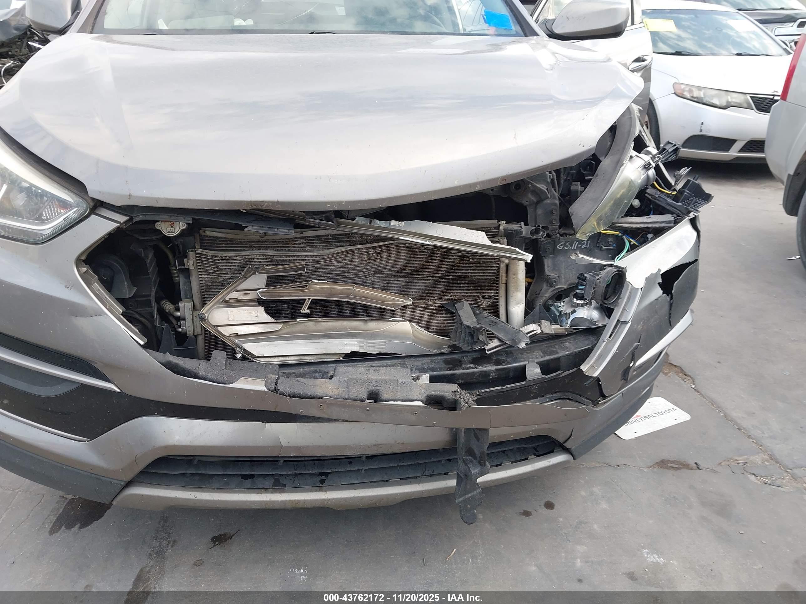 HYUNDAI SANTA image 6