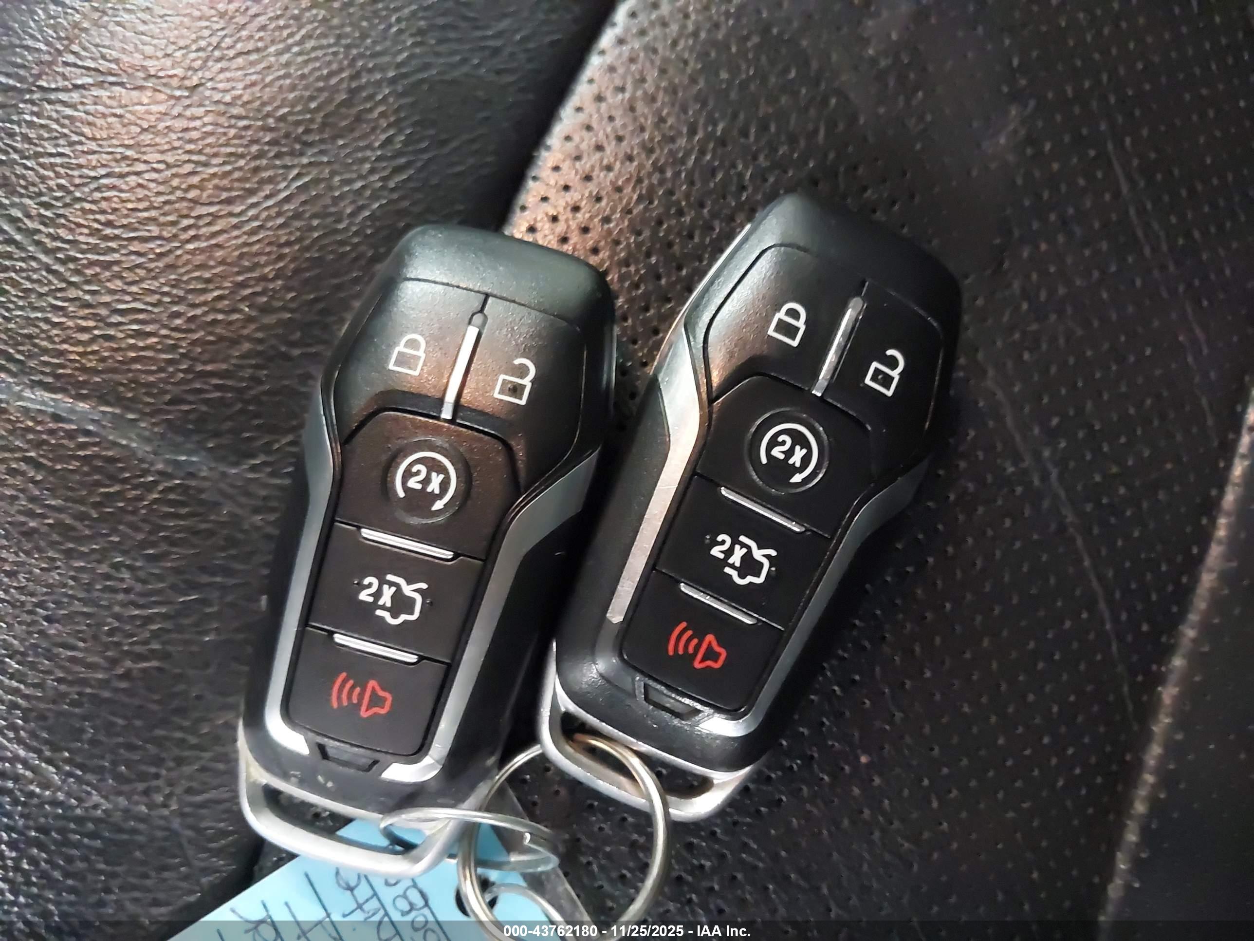 FORD EXPLORER image 11