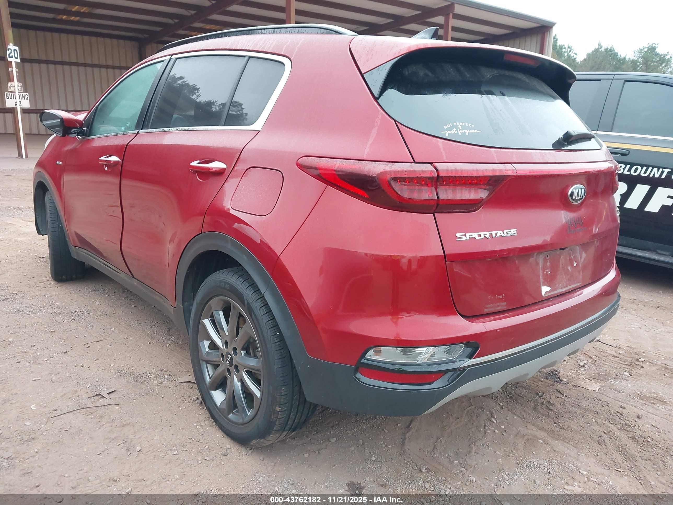 KIA SPORTAGE image 3