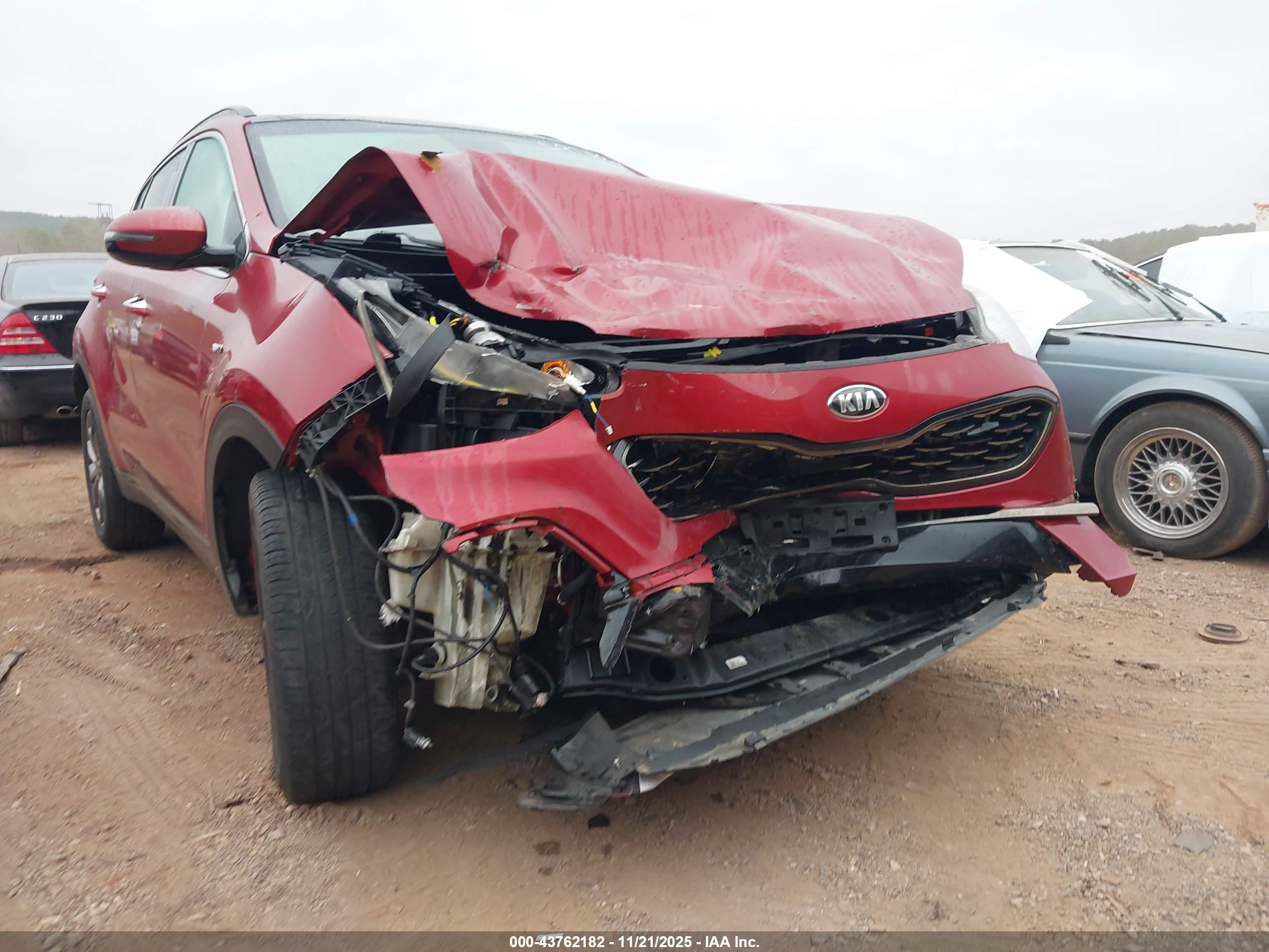KIA SPORTAGE image 6