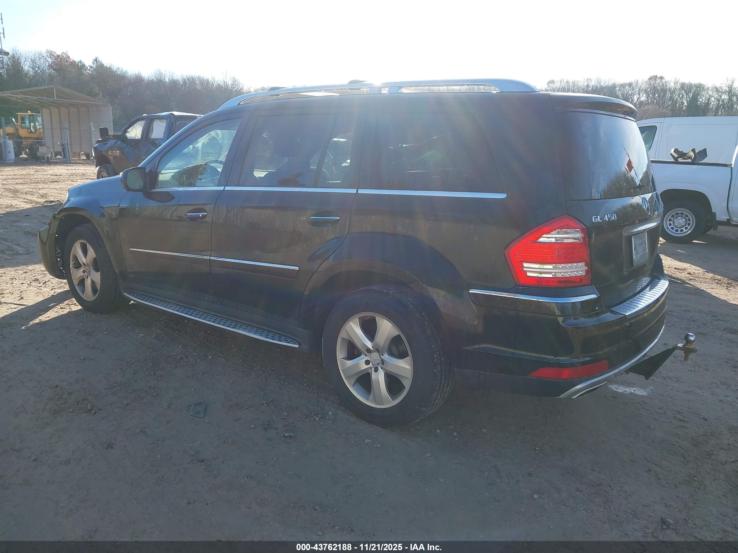 MERCEDES-BENZ GL image 3