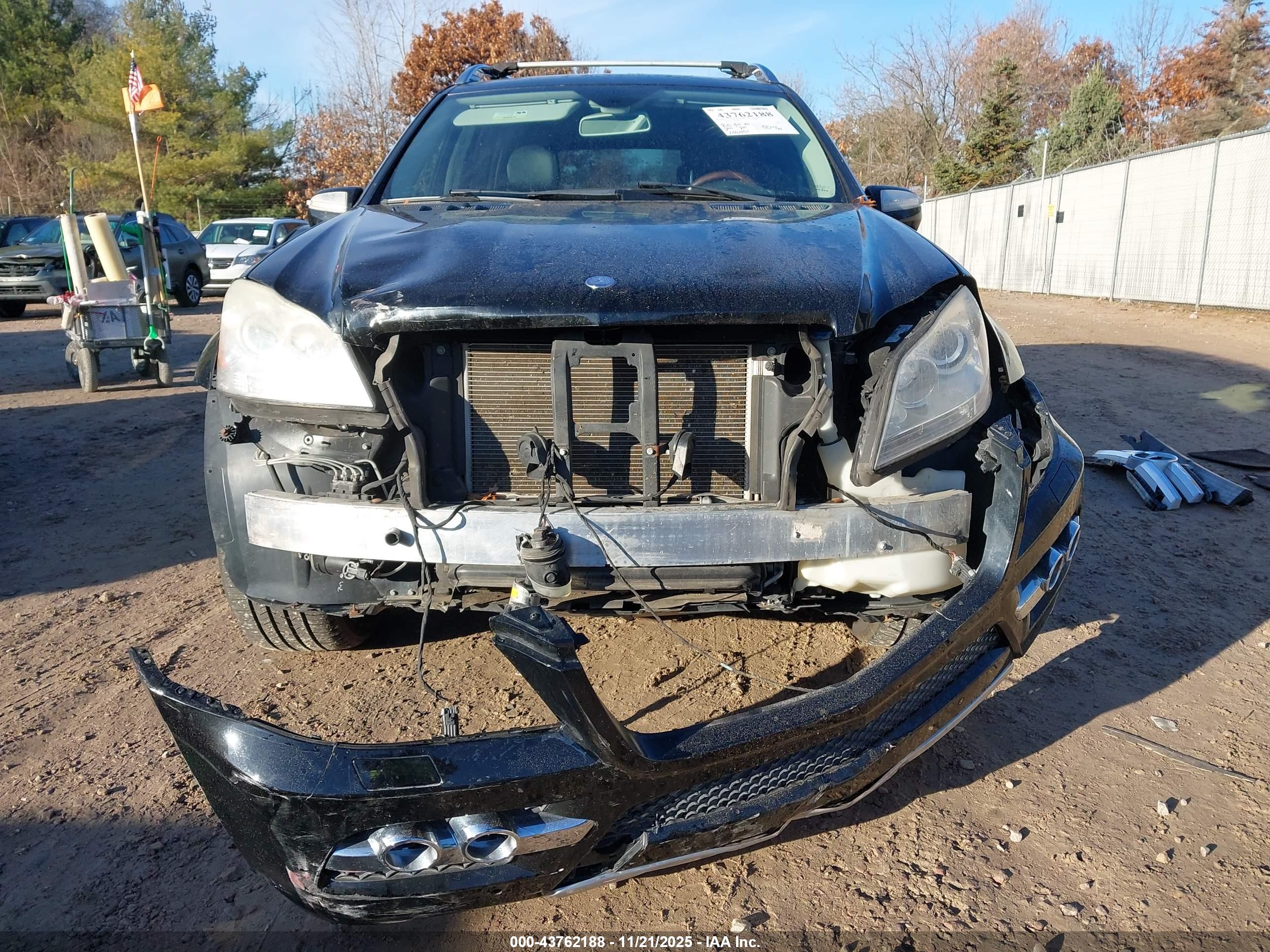 MERCEDES-BENZ GL image 6