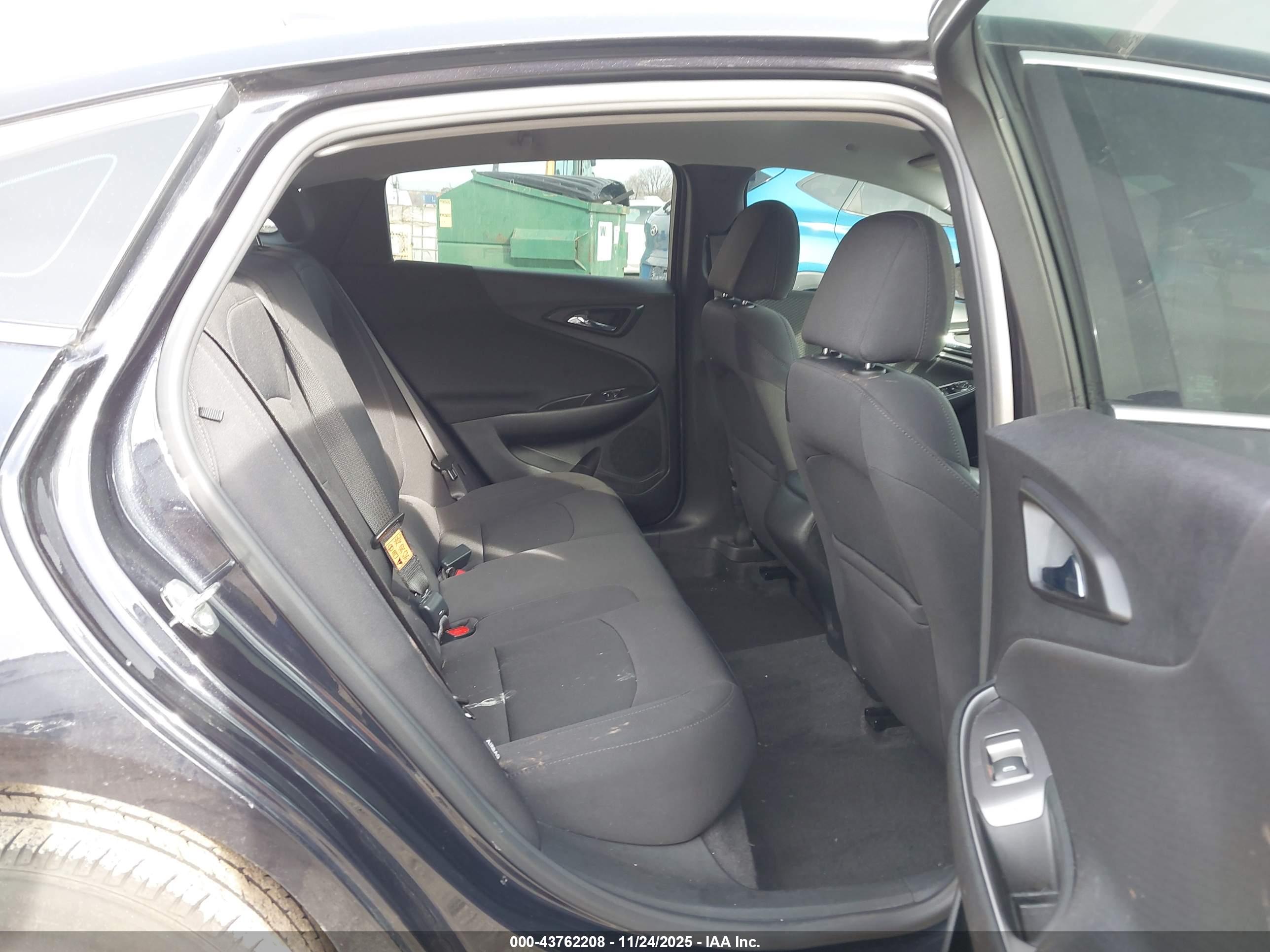 CHEVROLET MALIBU image 8