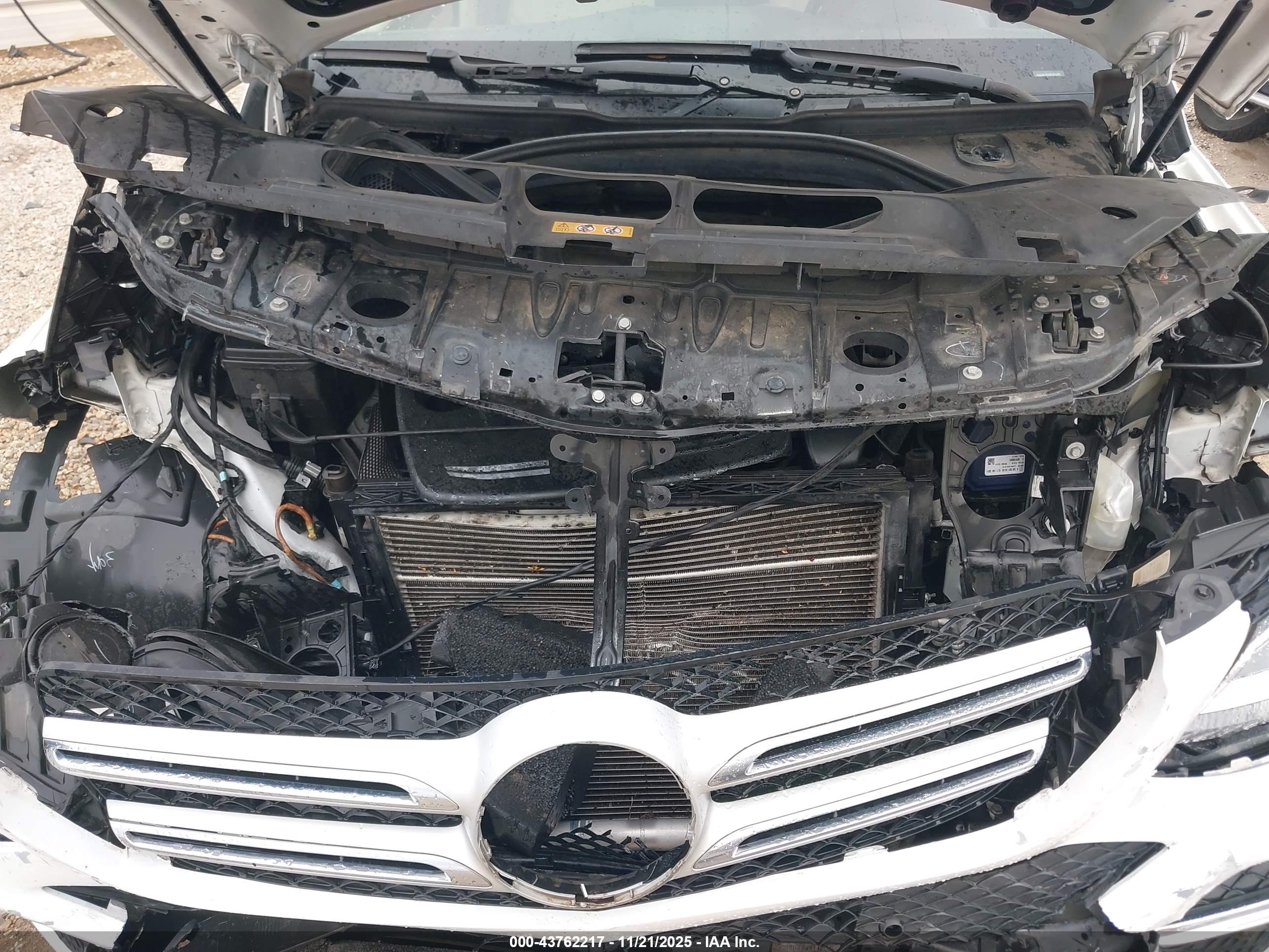 MERCEDES-BENZ GLE image 10