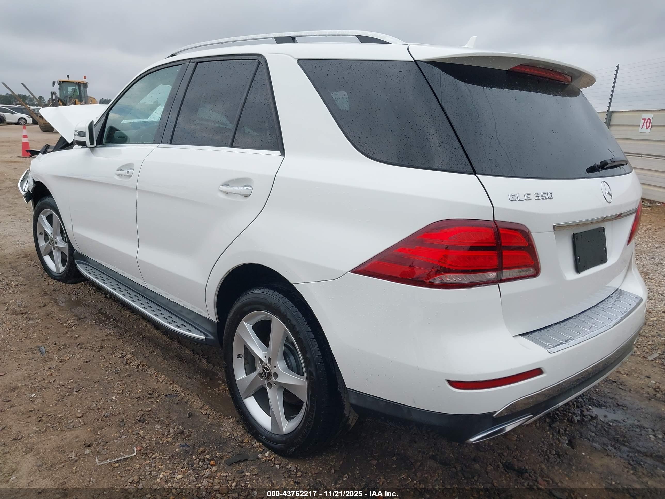 MERCEDES-BENZ GLE image 3