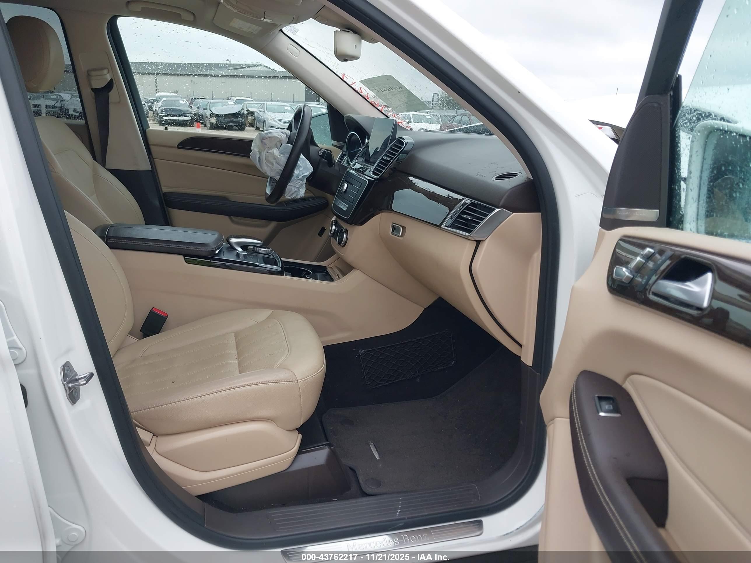 MERCEDES-BENZ GLE image 5