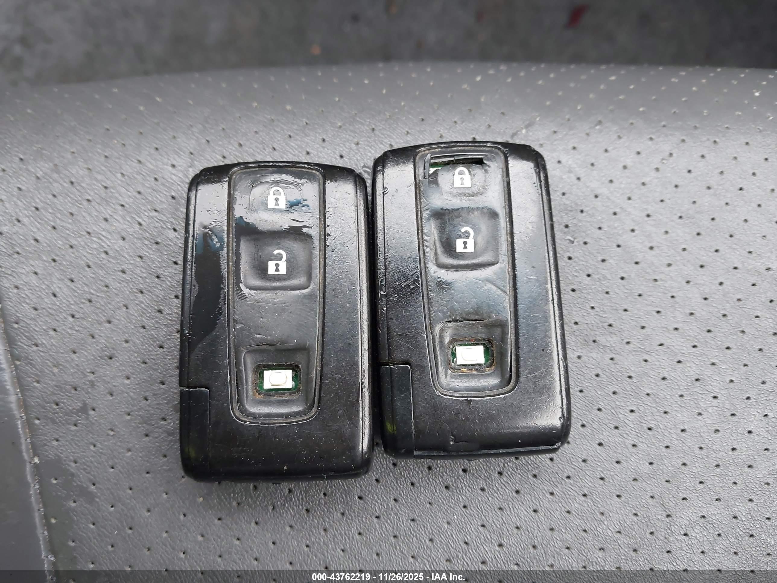TOYOTA PRIUS image 11