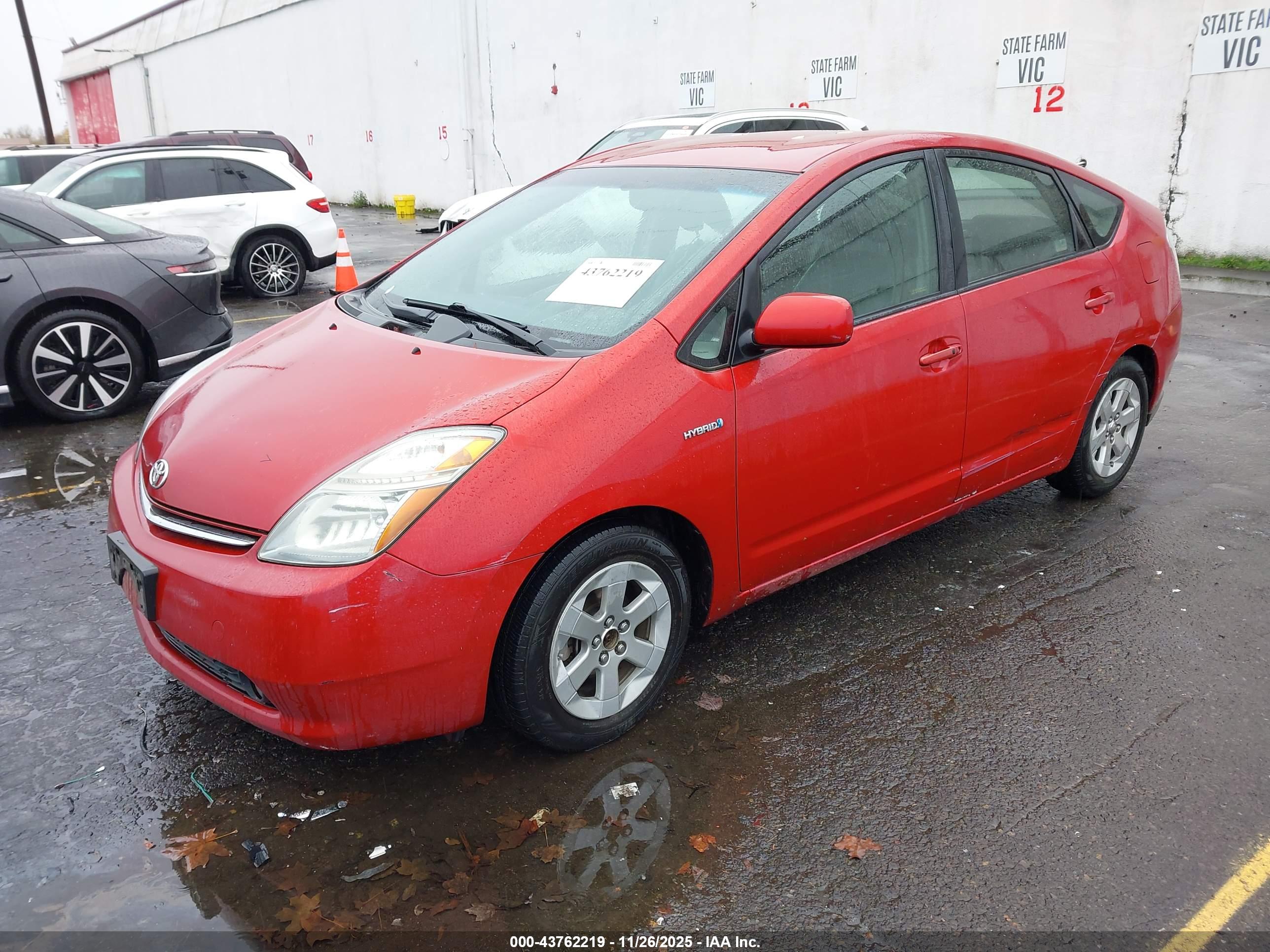 TOYOTA PRIUS image 2
