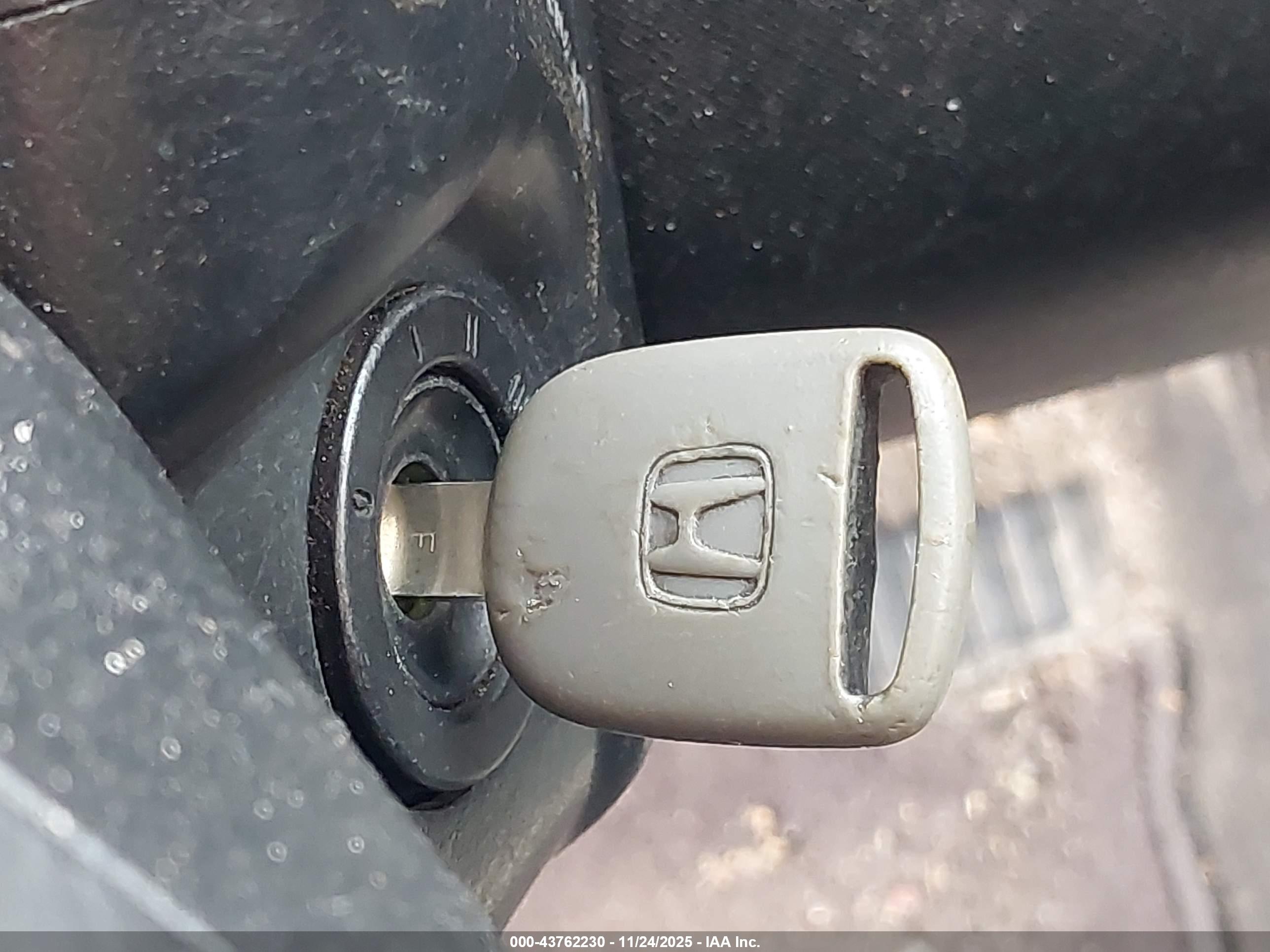 HONDA CR-V image 11