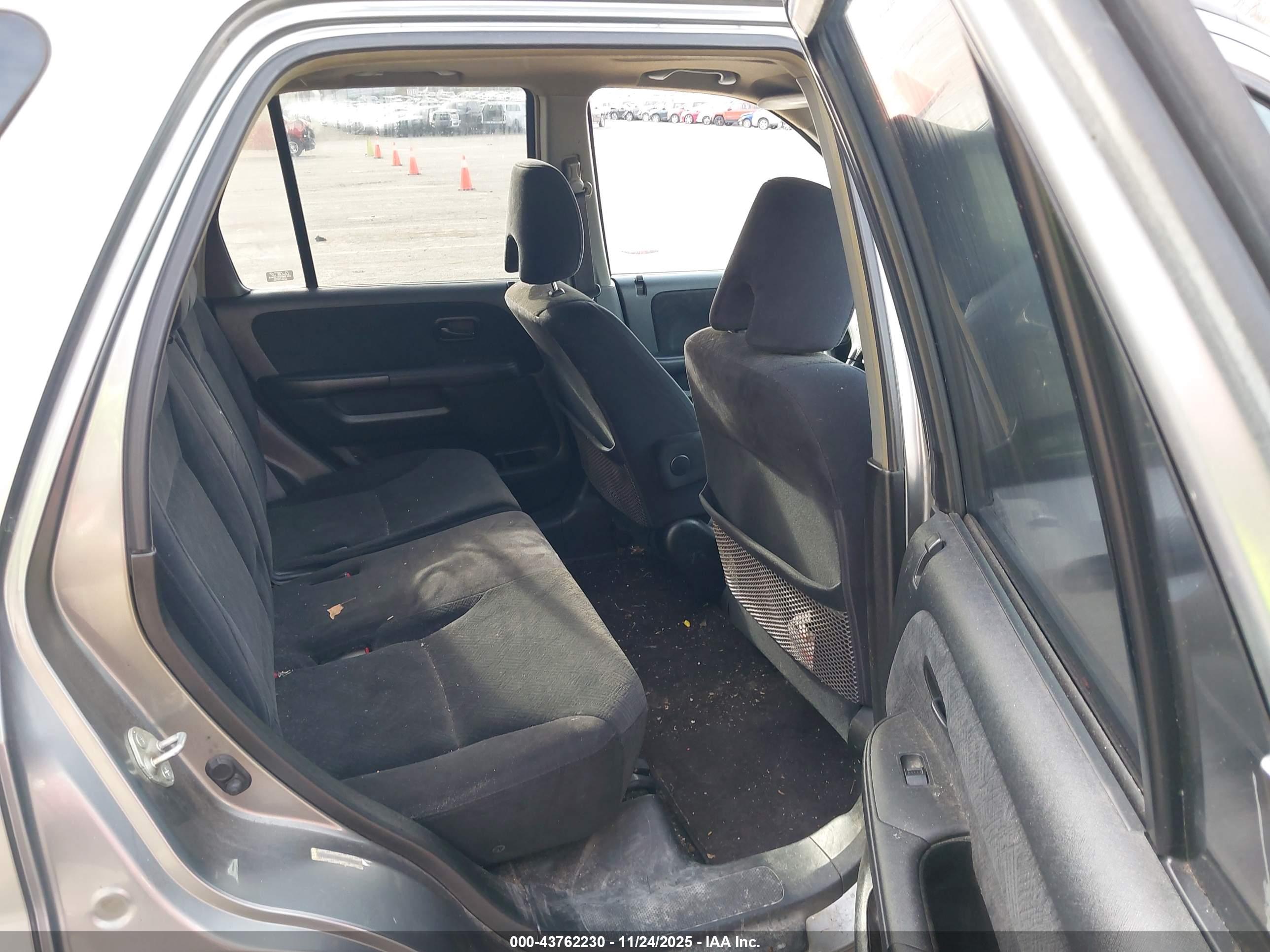 HONDA CR-V image 8