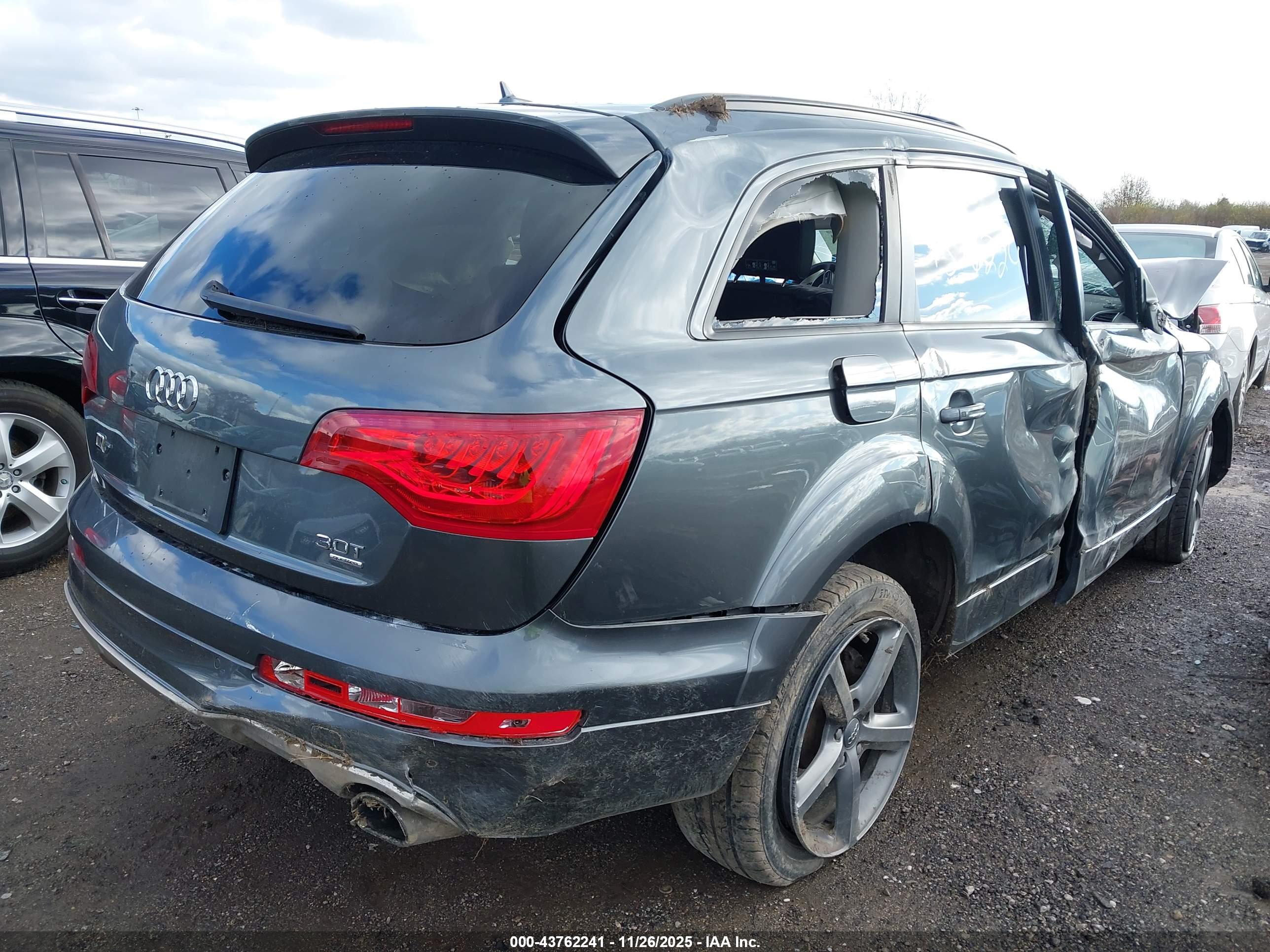 AUDI Q7 image 4