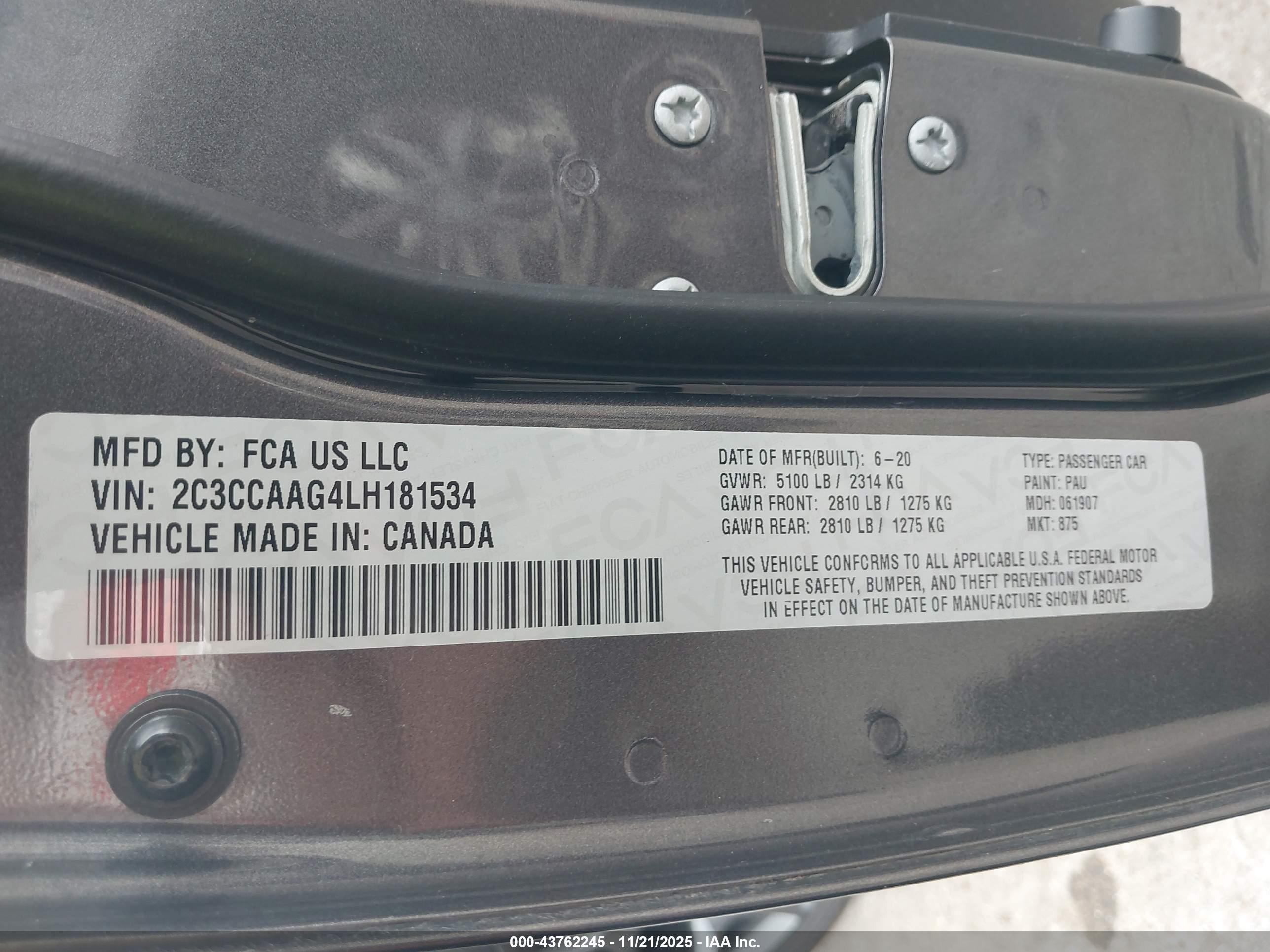 CHRYSLER 300 image 9
