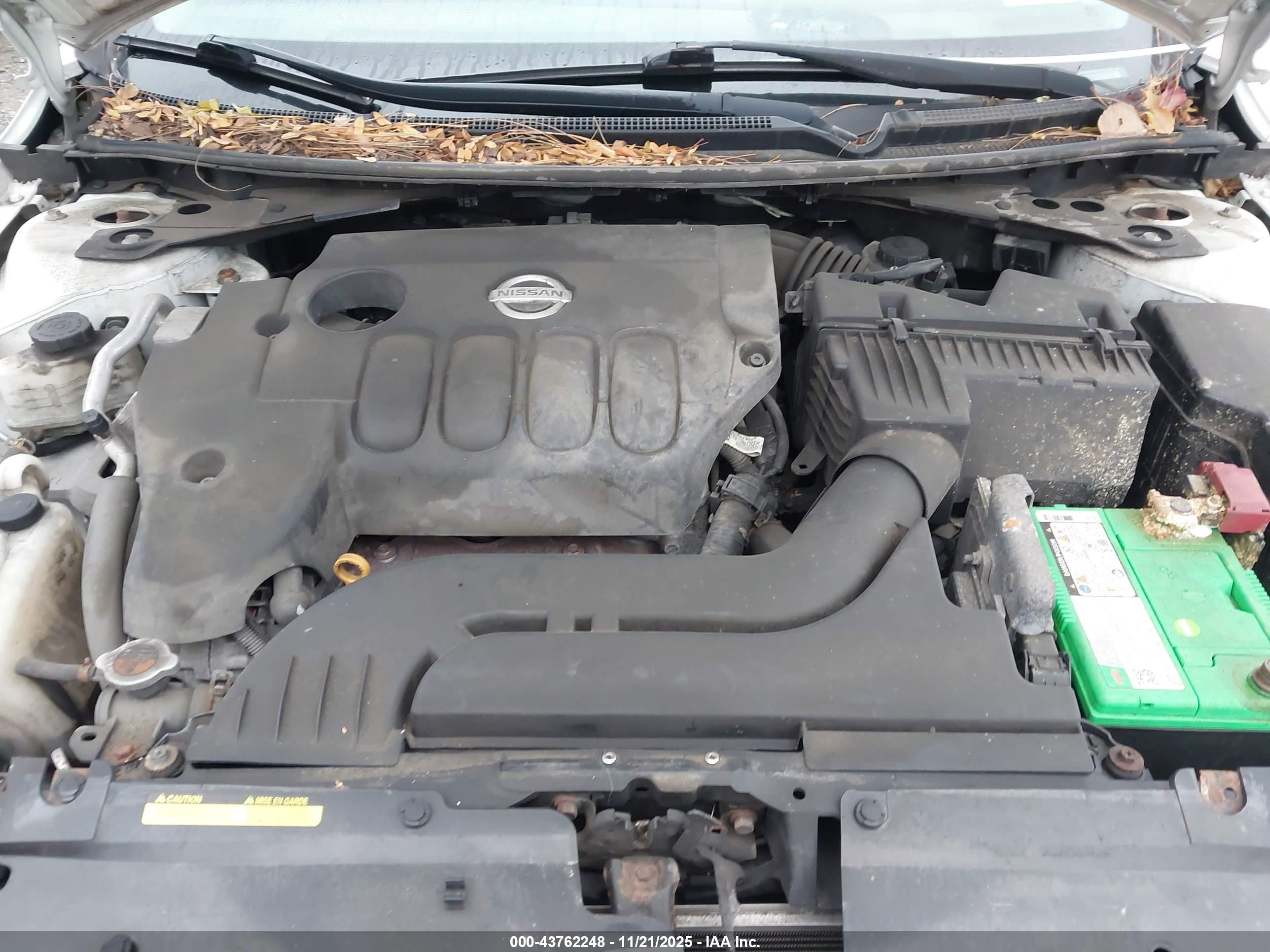 NISSAN ALTIMA image 10