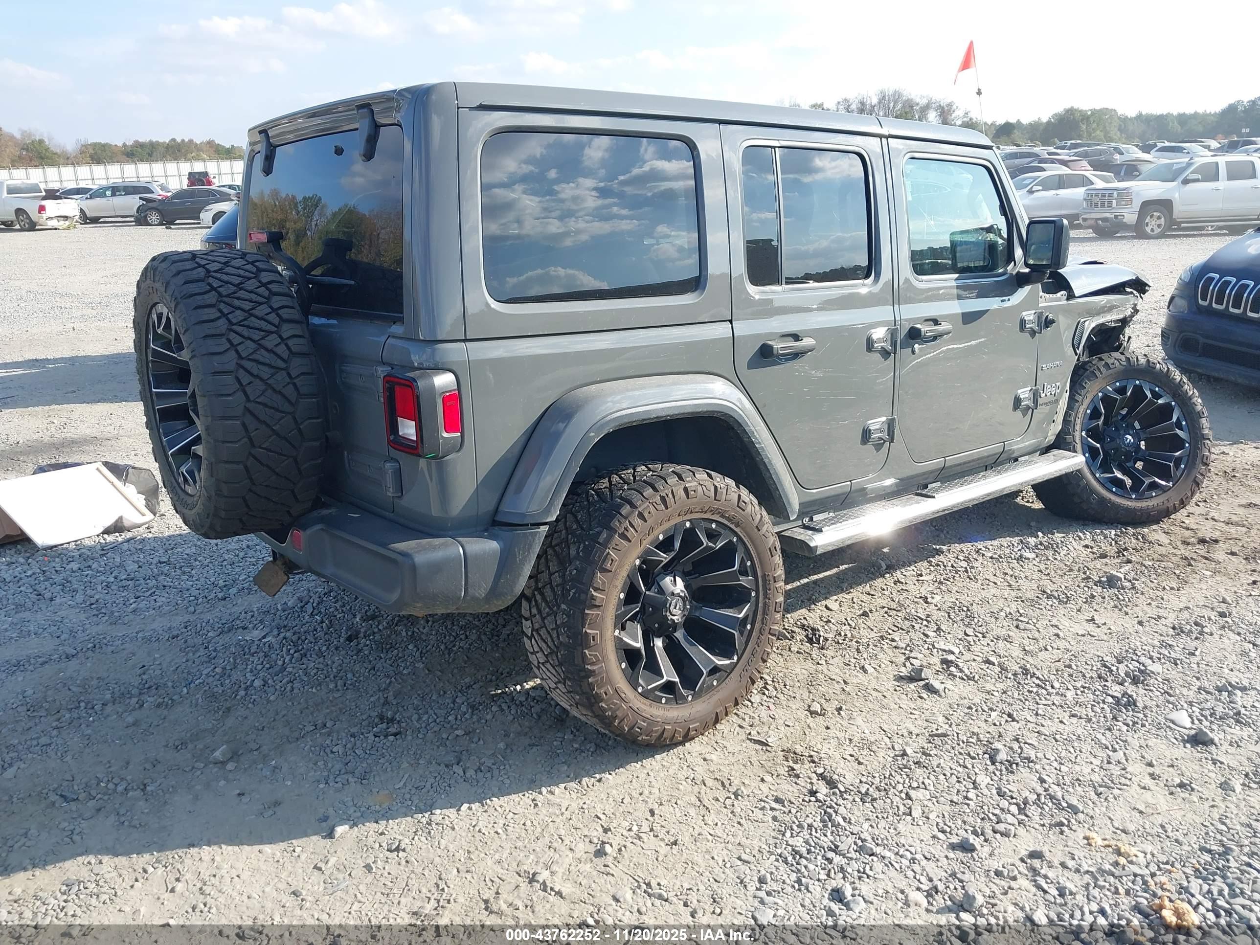 JEEP WRANGLER image 4