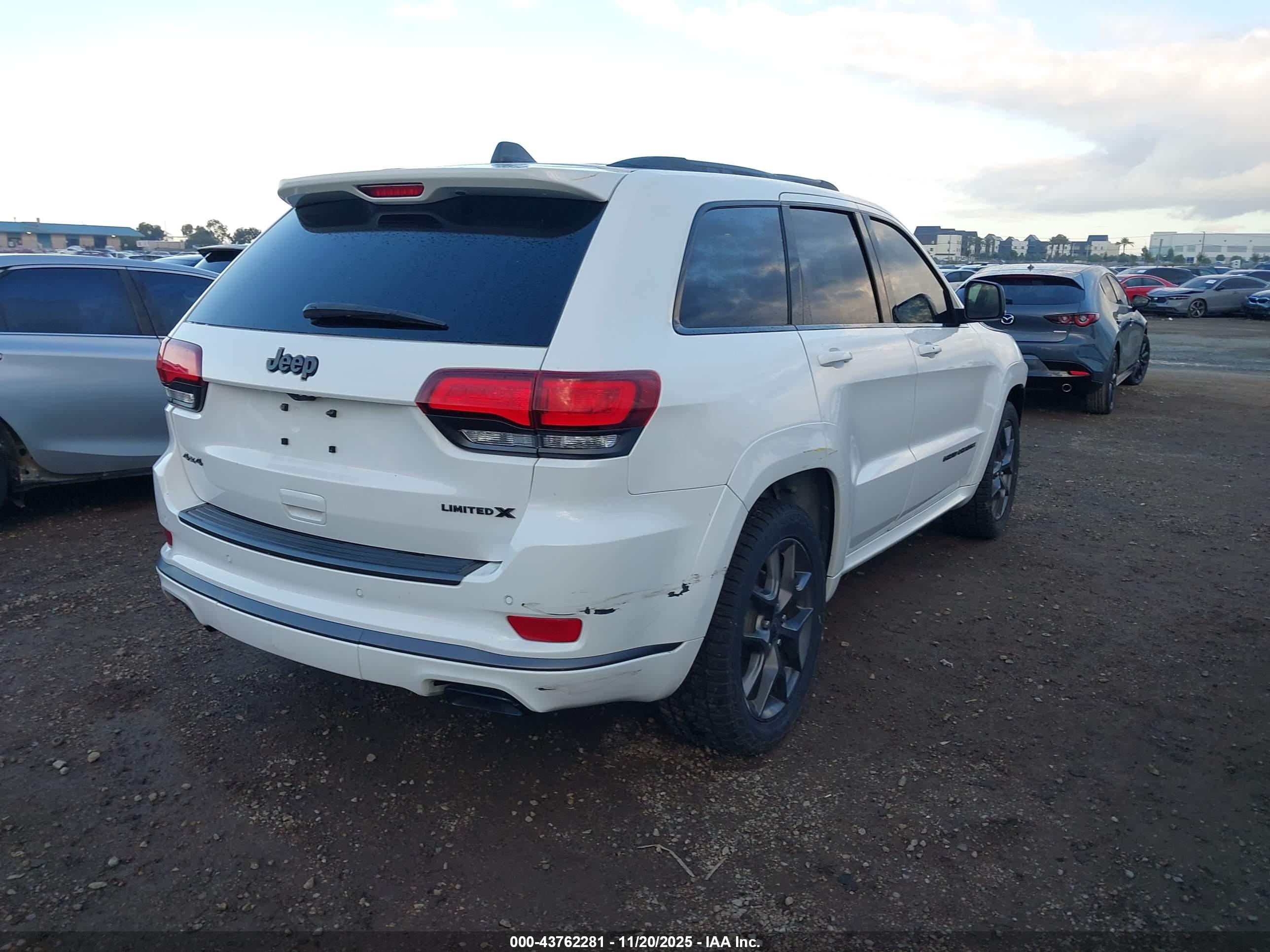 JEEP GRAND image 4