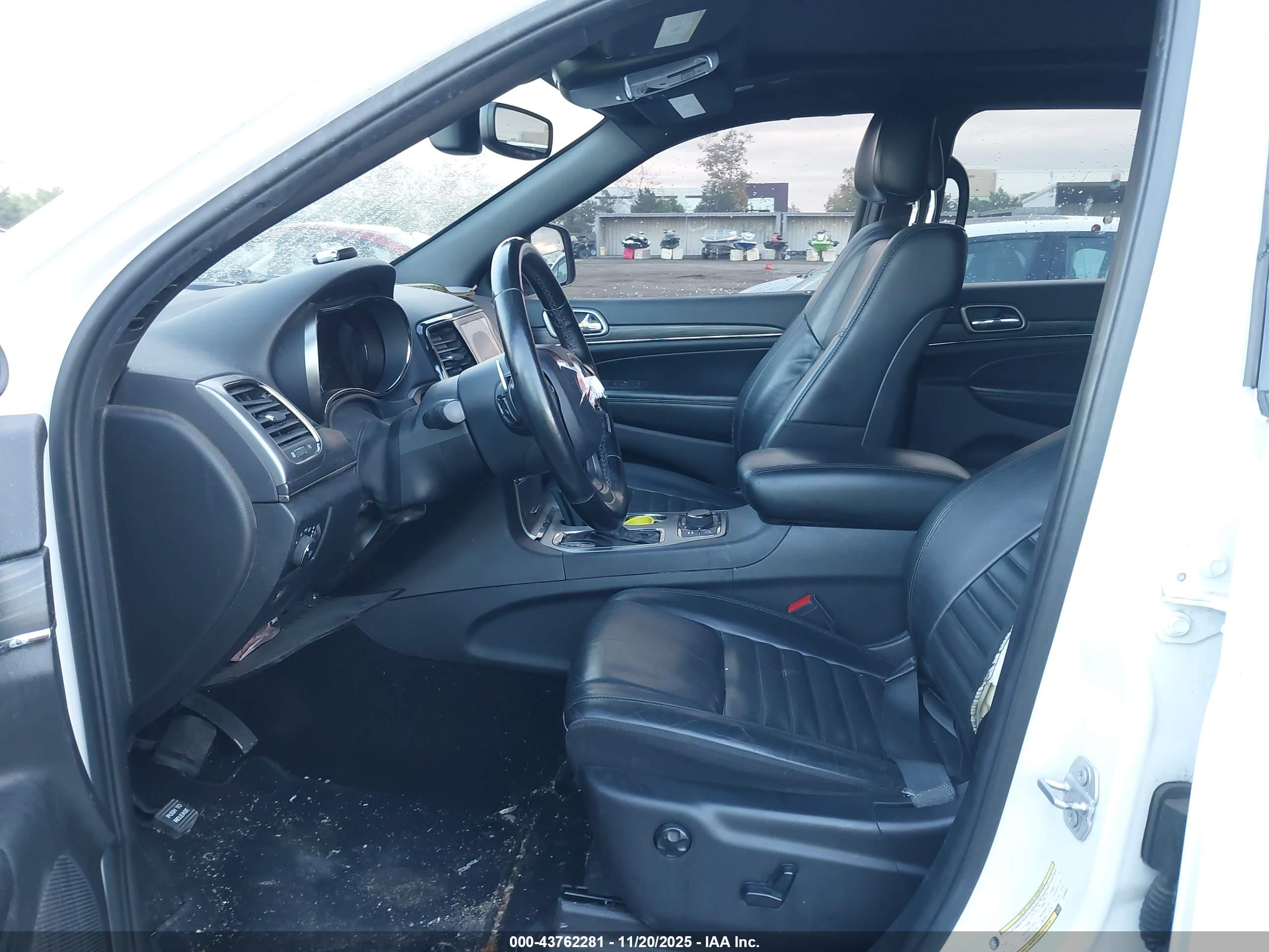 JEEP GRAND image 5