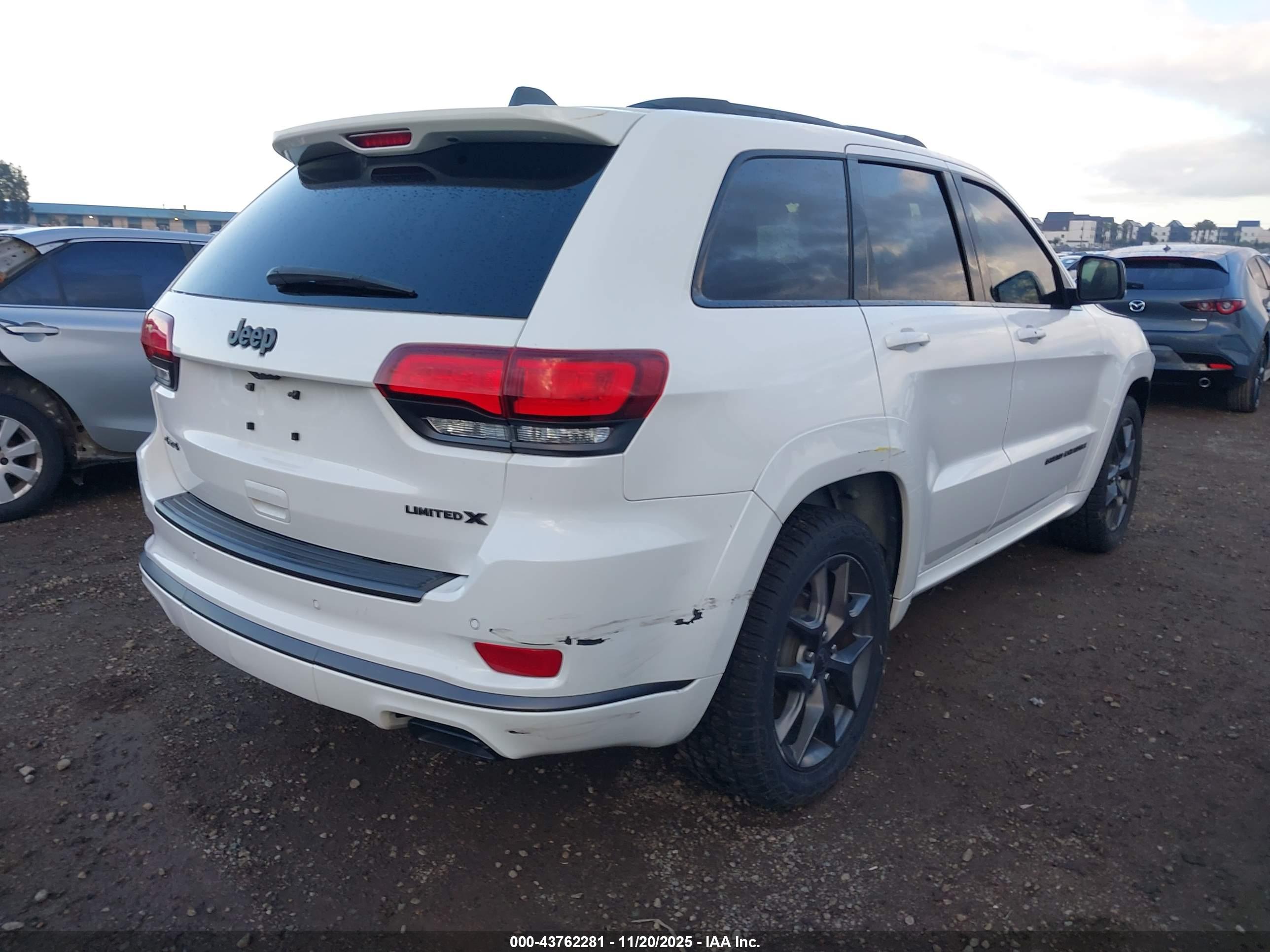JEEP GRAND image 6