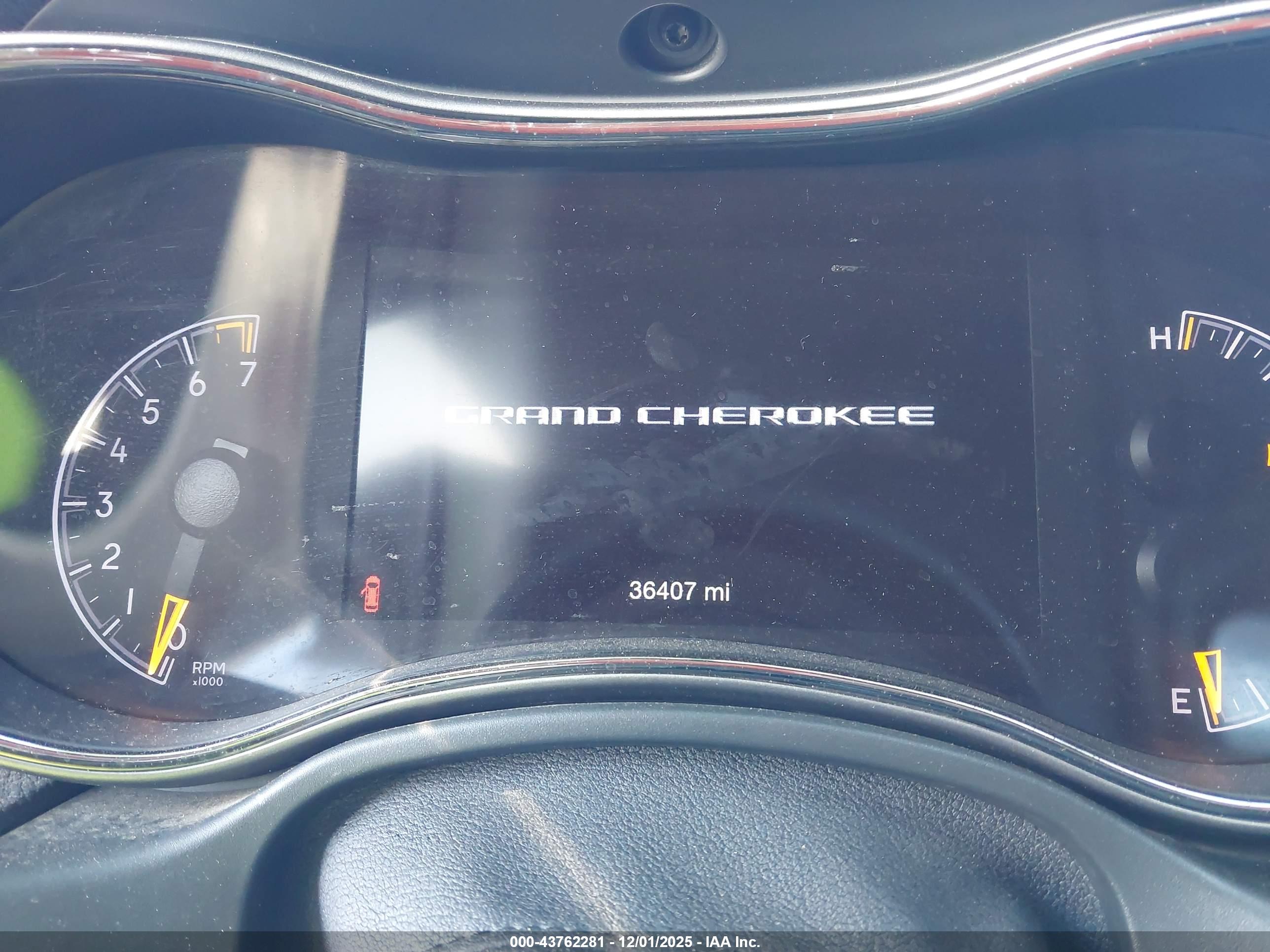 JEEP GRAND image 7