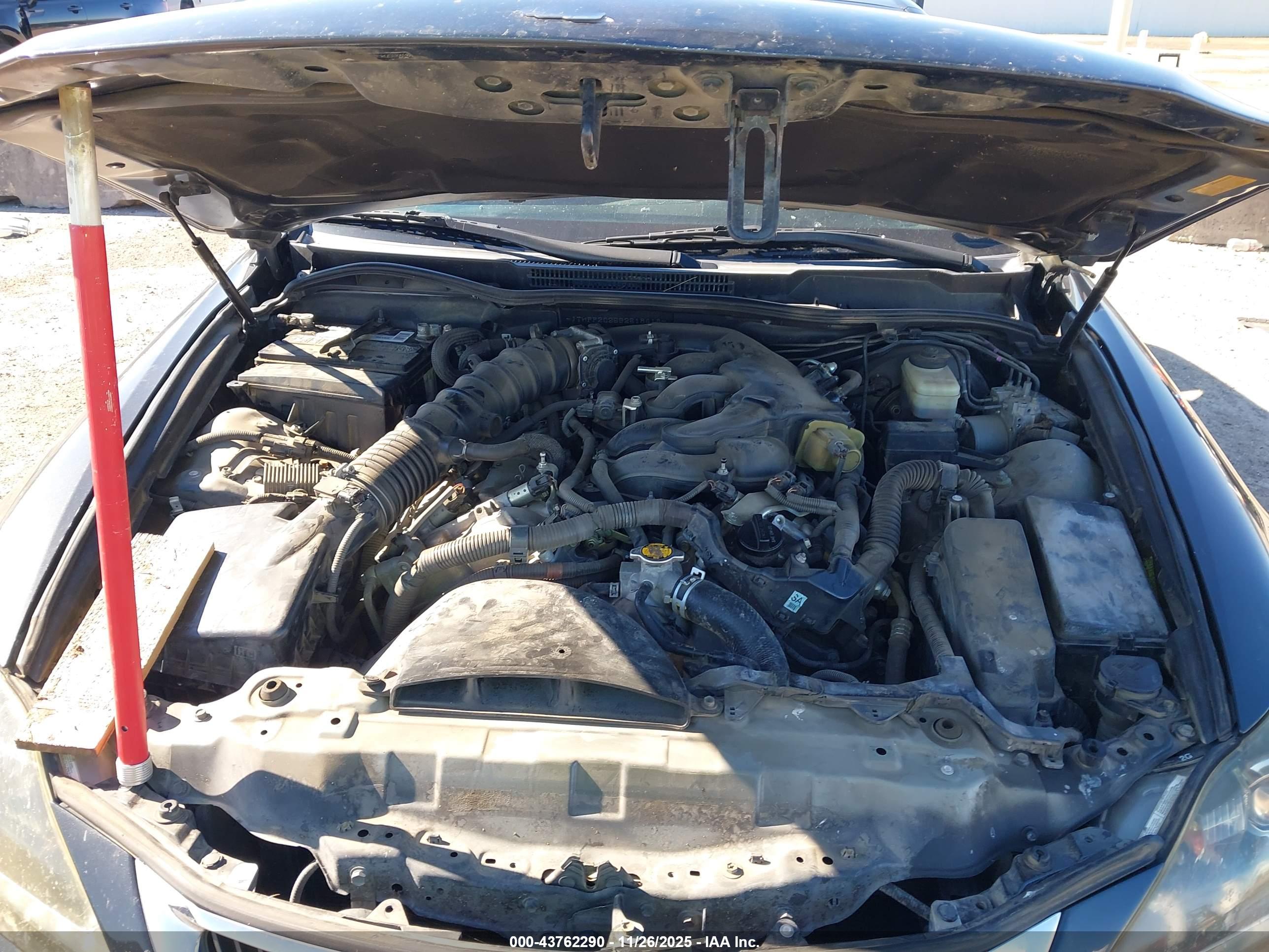 LEXUS IS image 10