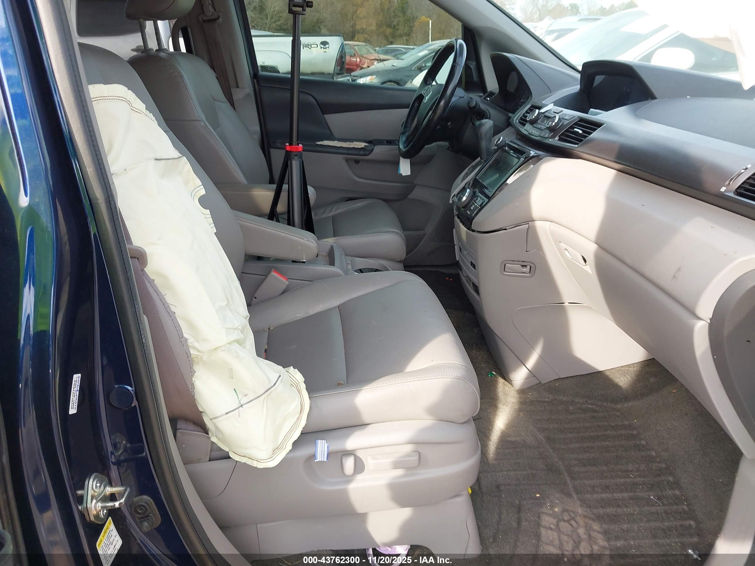 HONDA ODYSSEY image 5