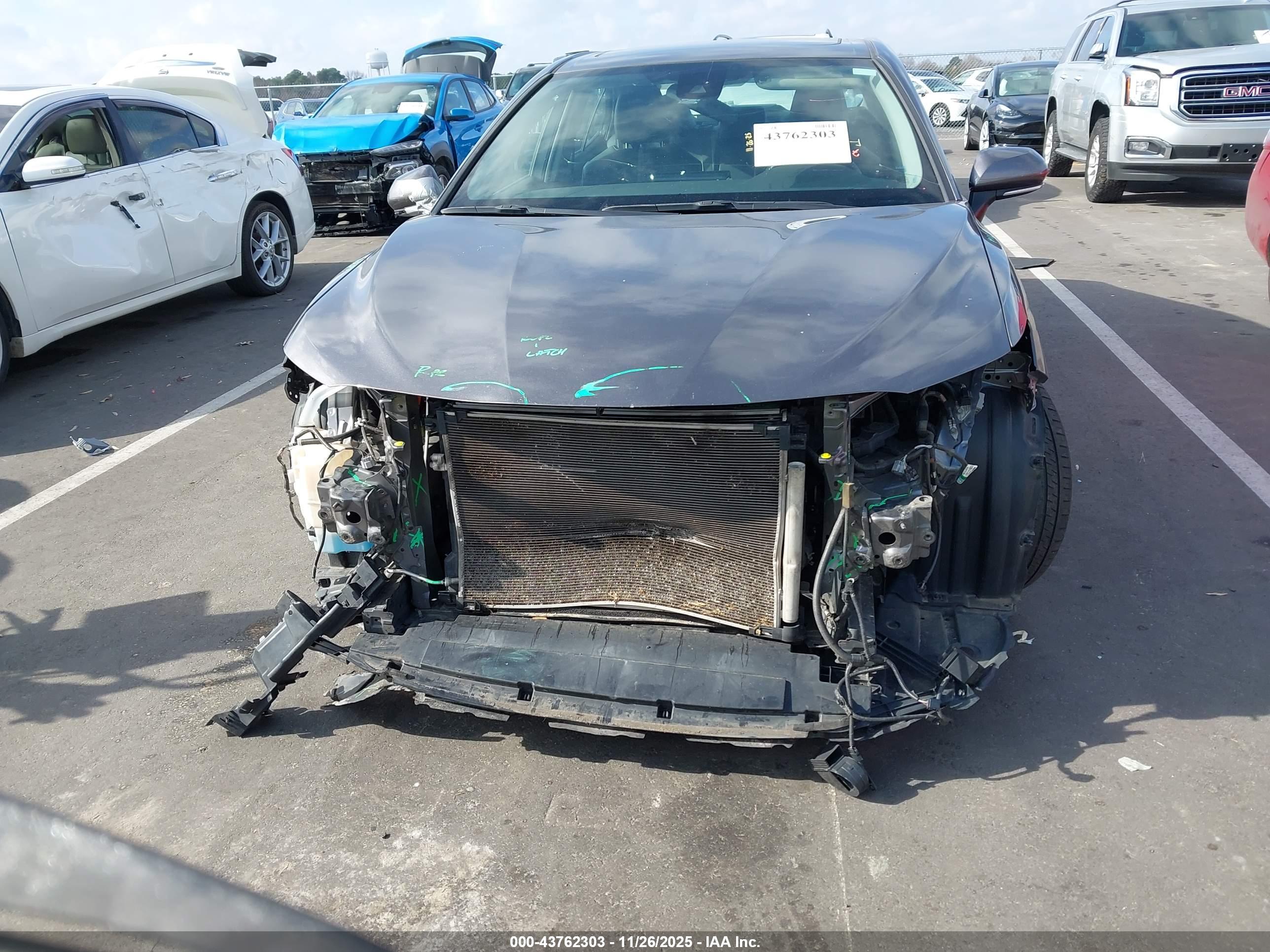 TOYOTA CAMRY image 6