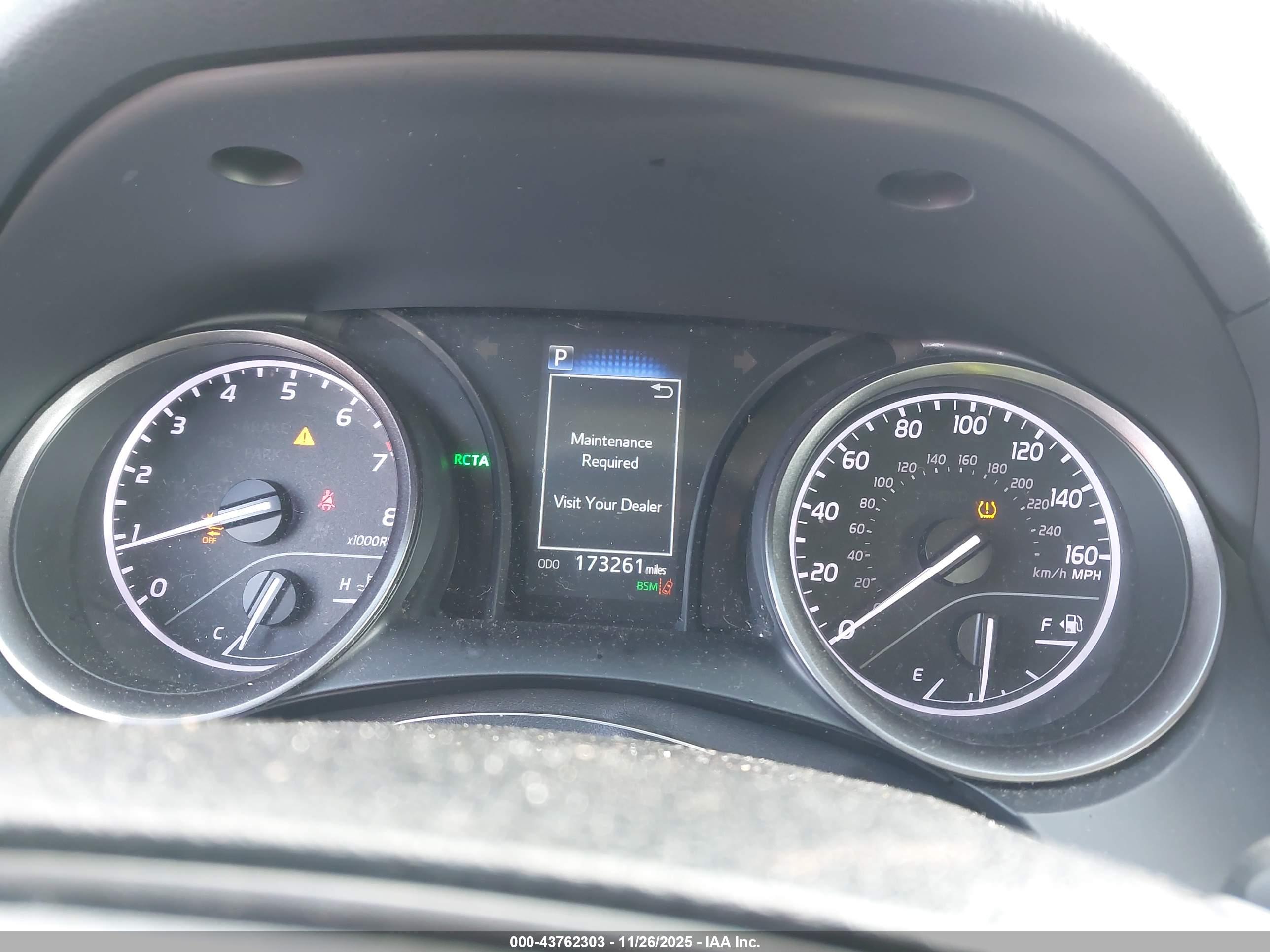 TOYOTA CAMRY image 7